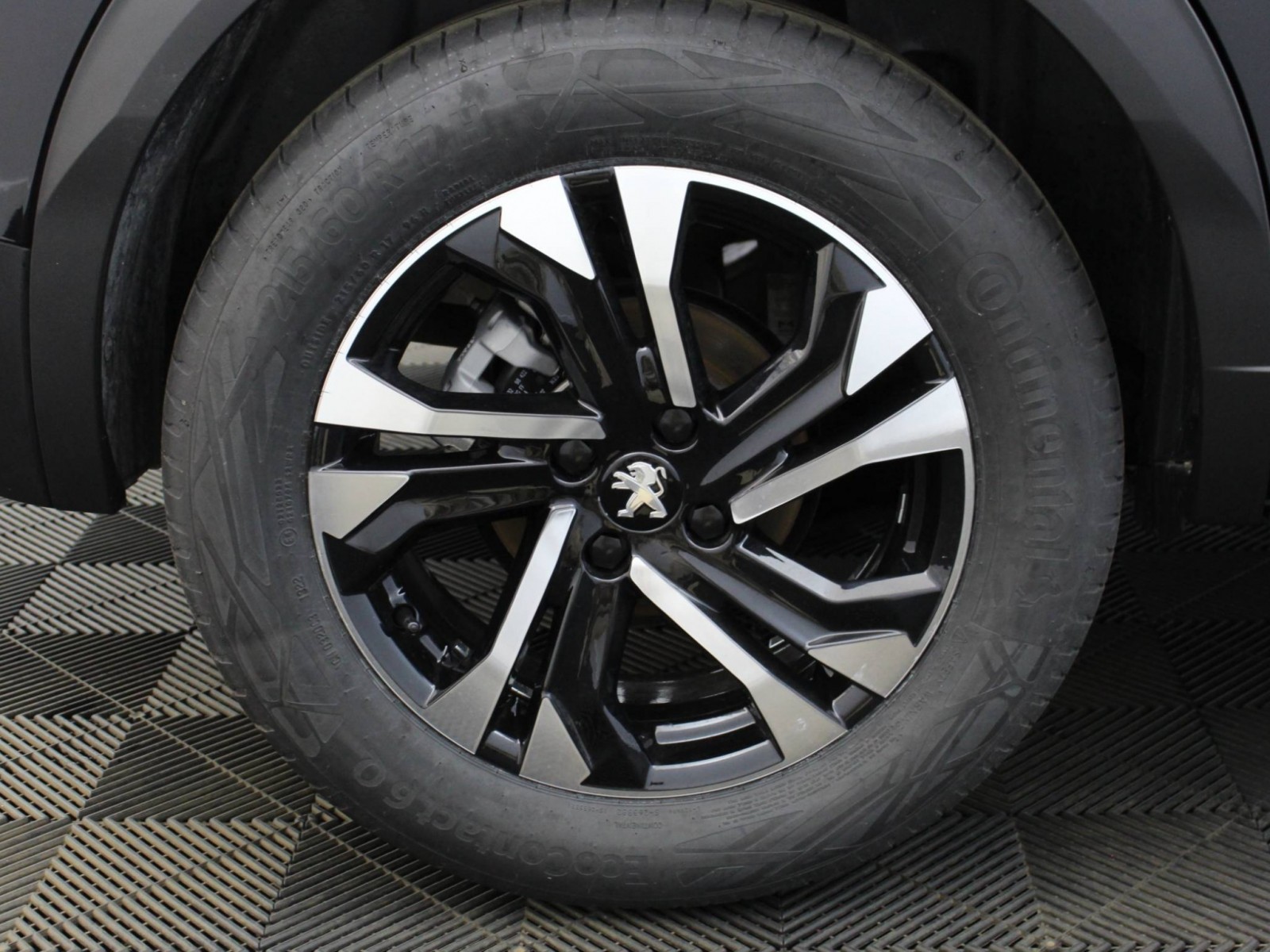 PEUGEOT - 2008 - #197994 - 17