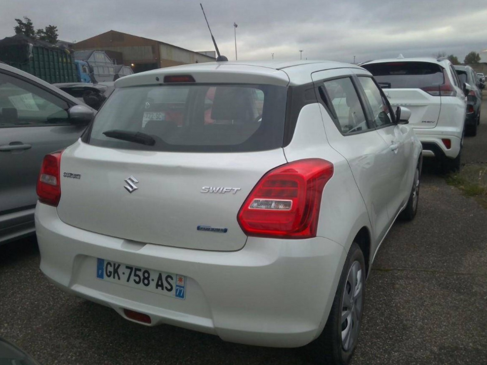 SUZUKI - SWIFT - #372548 - 6