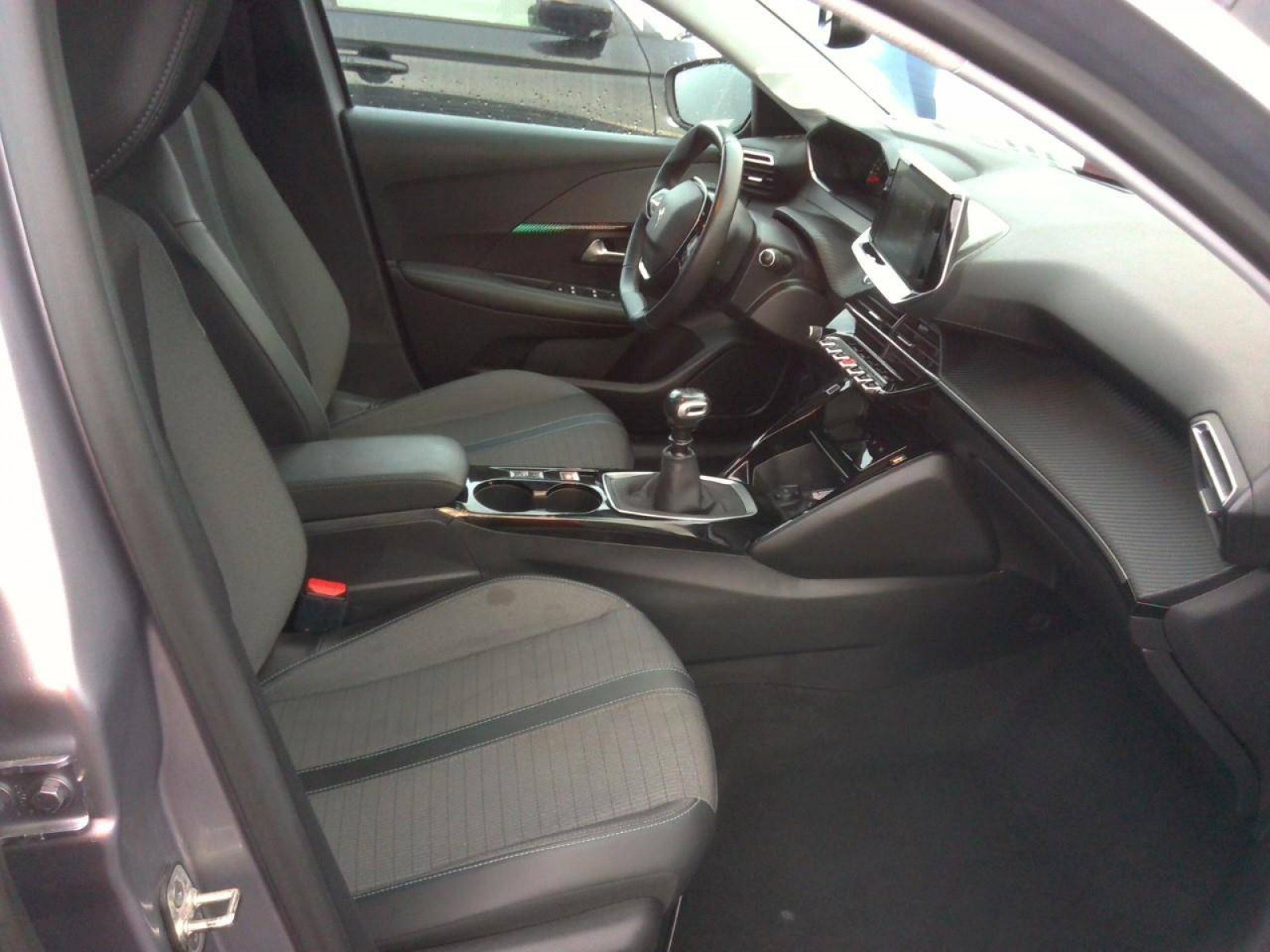 PEUGEOT - 208 - #372550 - 1