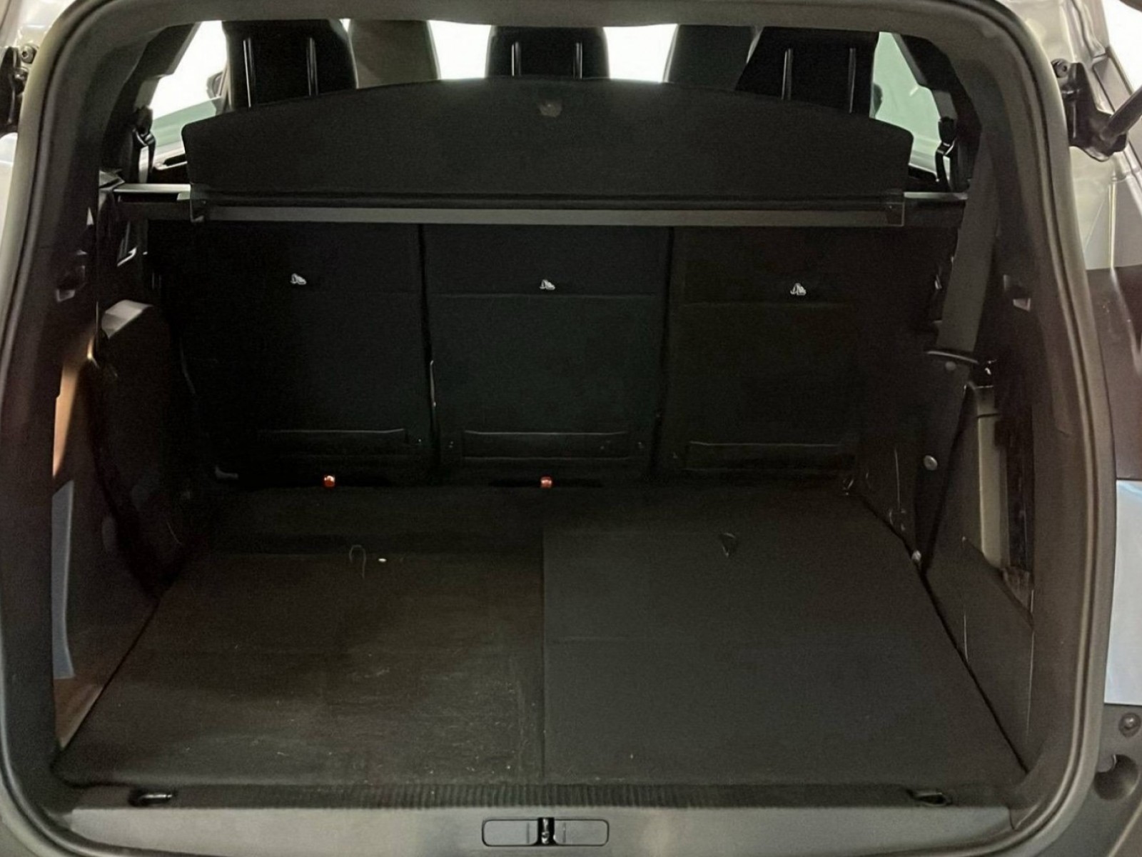 PEUGEOT - 5008 - #201393 - 32