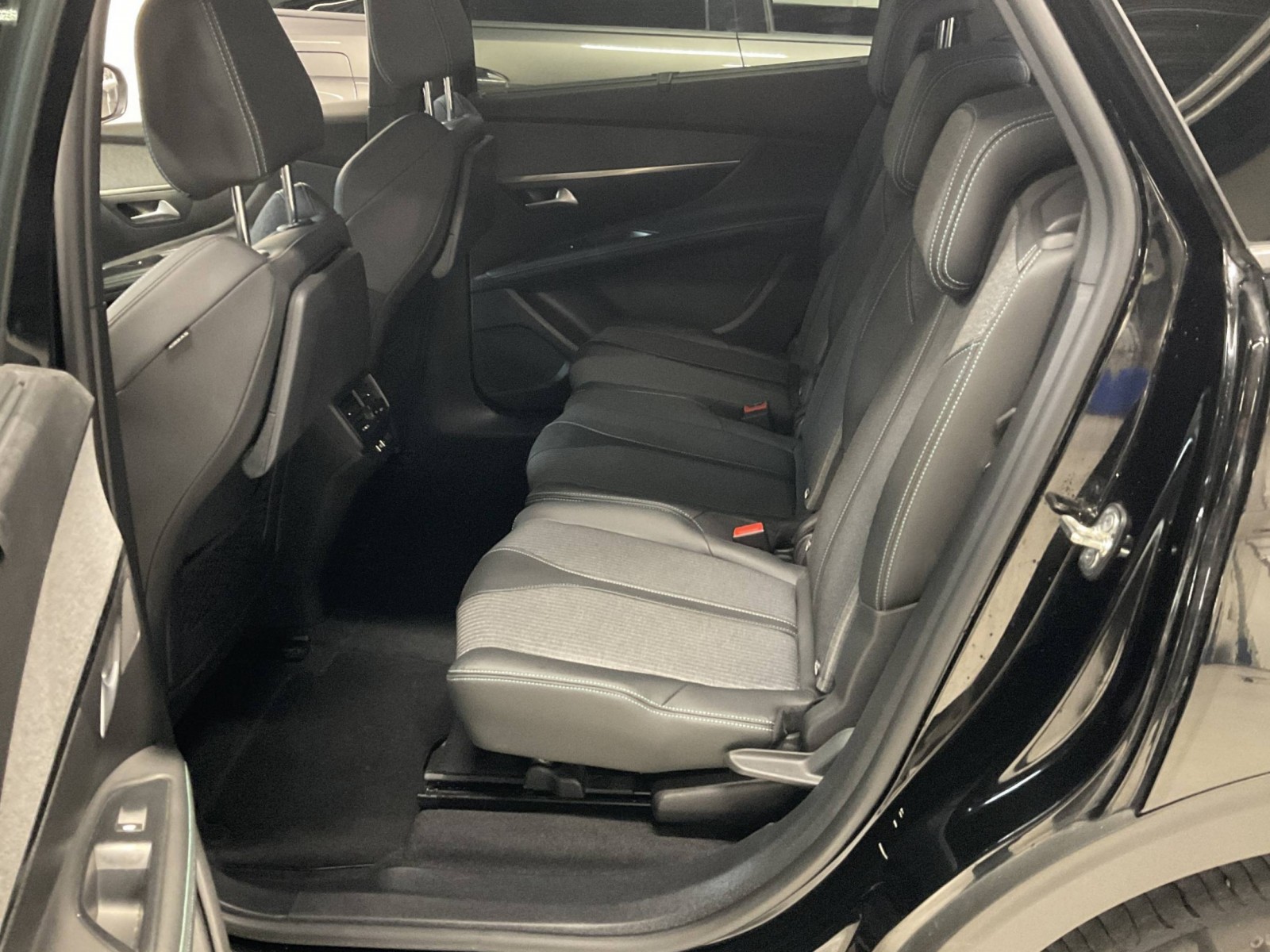 PEUGEOT - 5008 - #198600 - 26