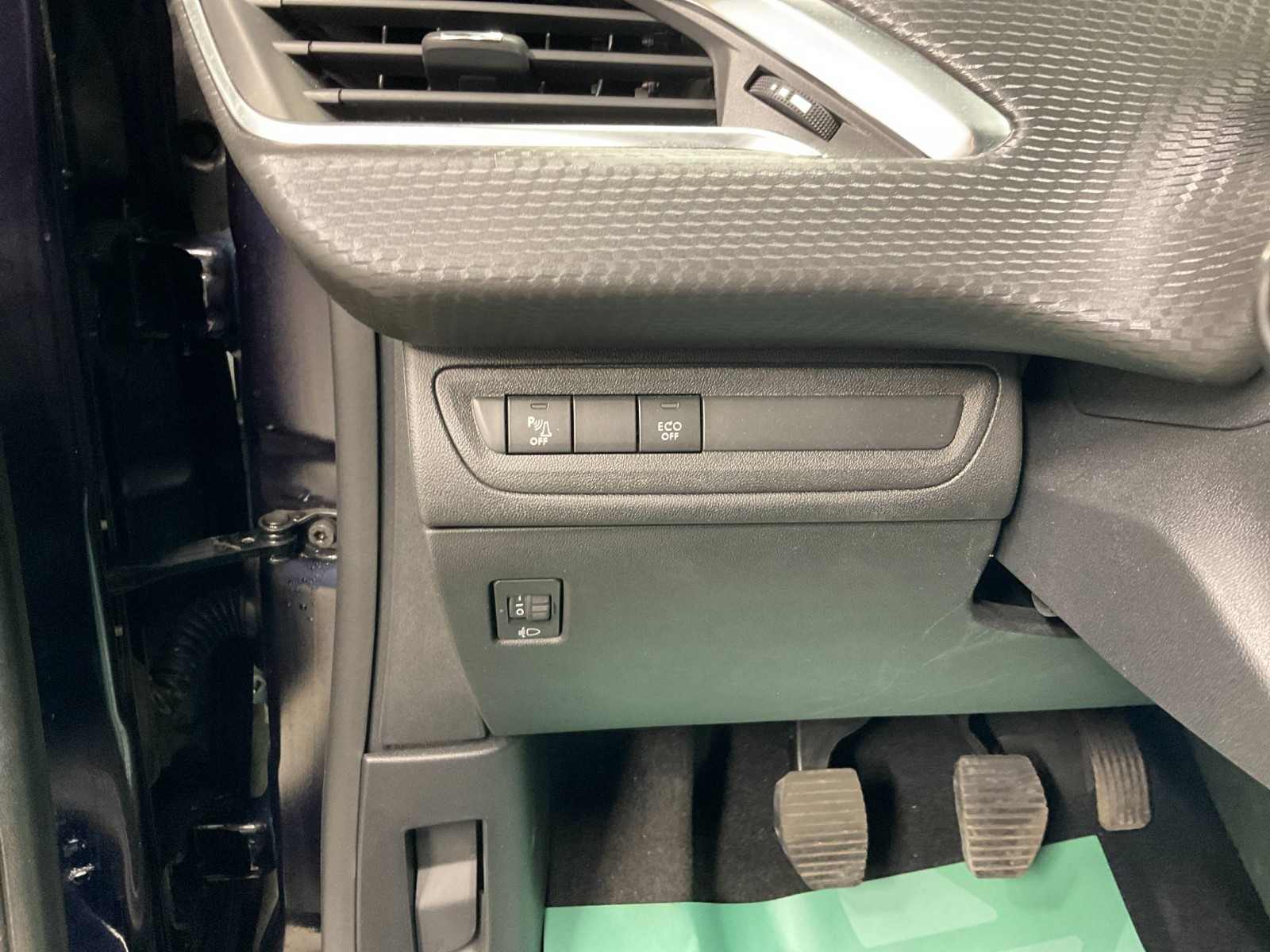 PEUGEOT - 208 - #198602 - 11