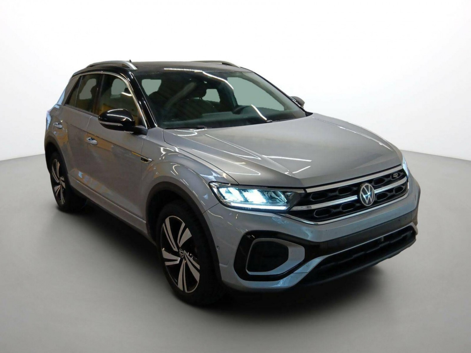 VOLKSWAGEN - T-ROC - #182655 - 1