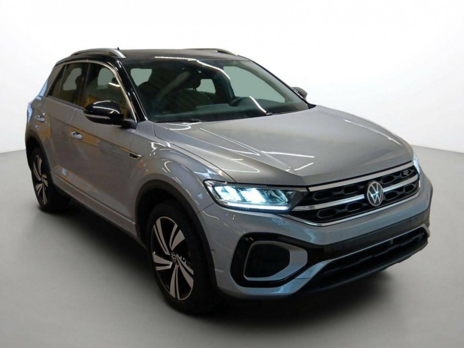VOLKSWAGEN - T-ROC - #182658 - 1