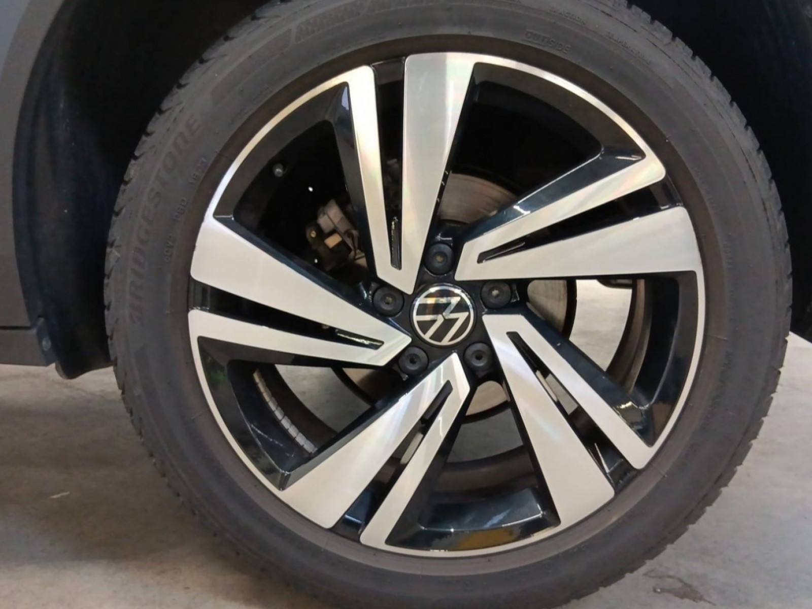 VOLKSWAGEN - T-ROC - #182658 - 6
