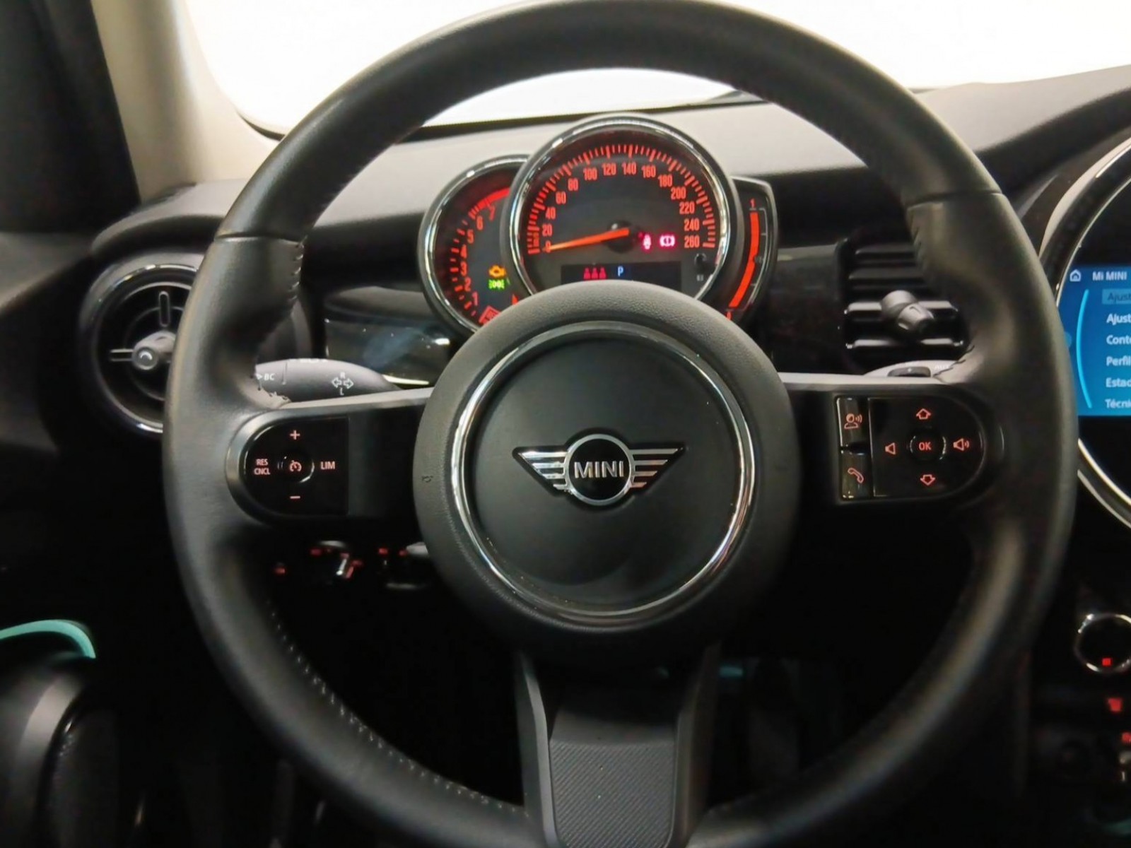 MINI - HATCH 5 PORTES F55 LCI II - #193575 - 27