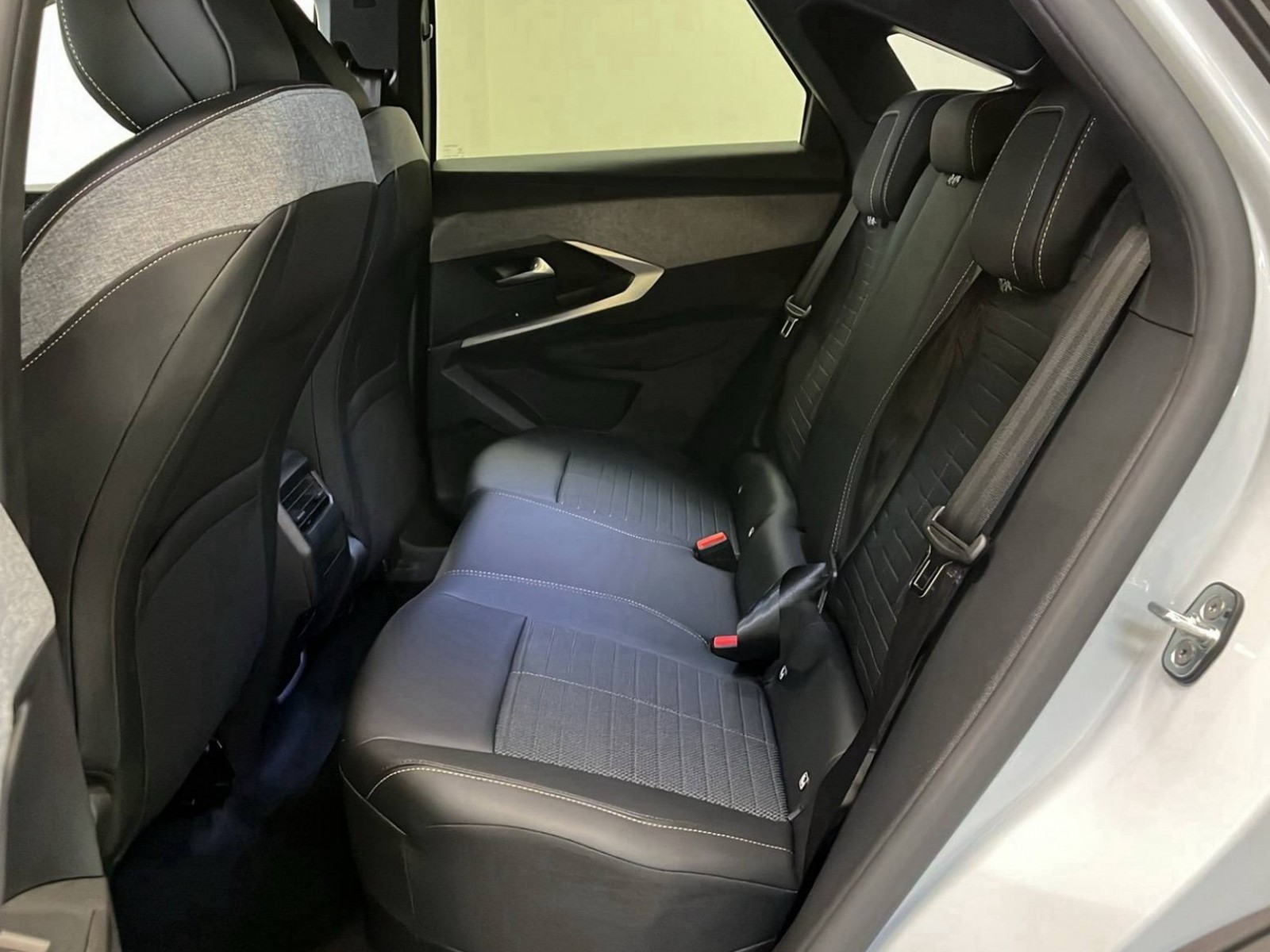 PEUGEOT - 3008 - #305587 - 8