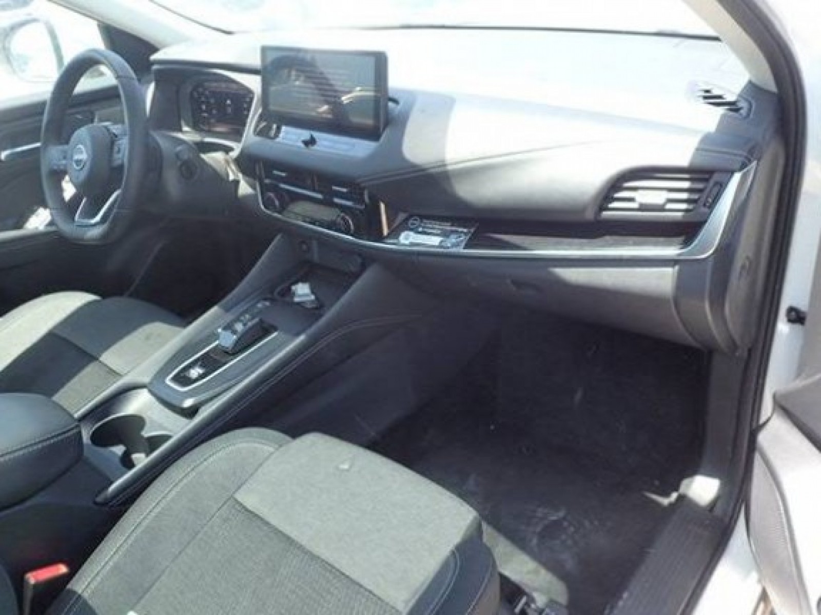 NISSAN - QASHQAI - #376369 - 6