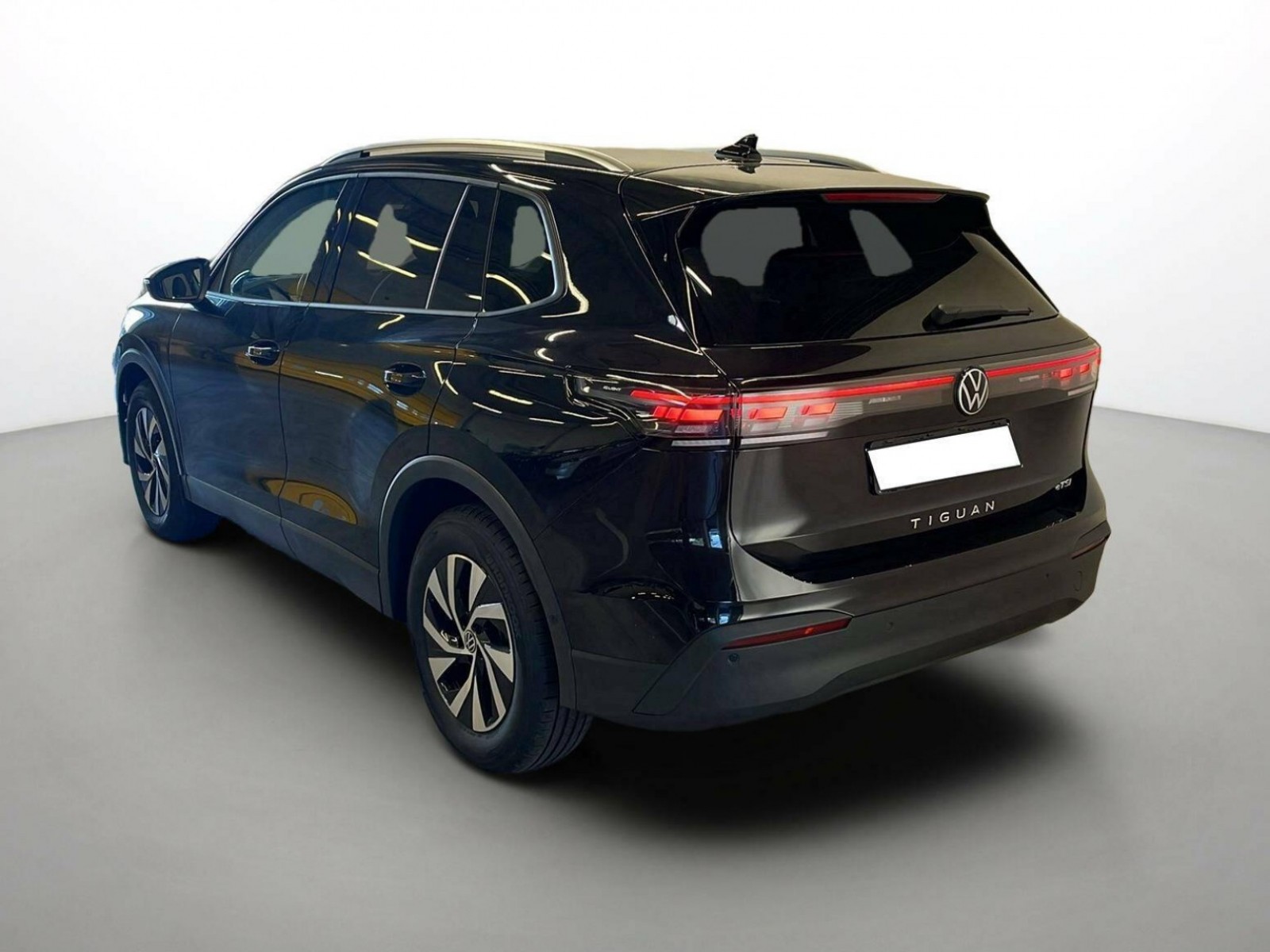 VOLKSWAGEN - TIGUAN - #189857 - 2