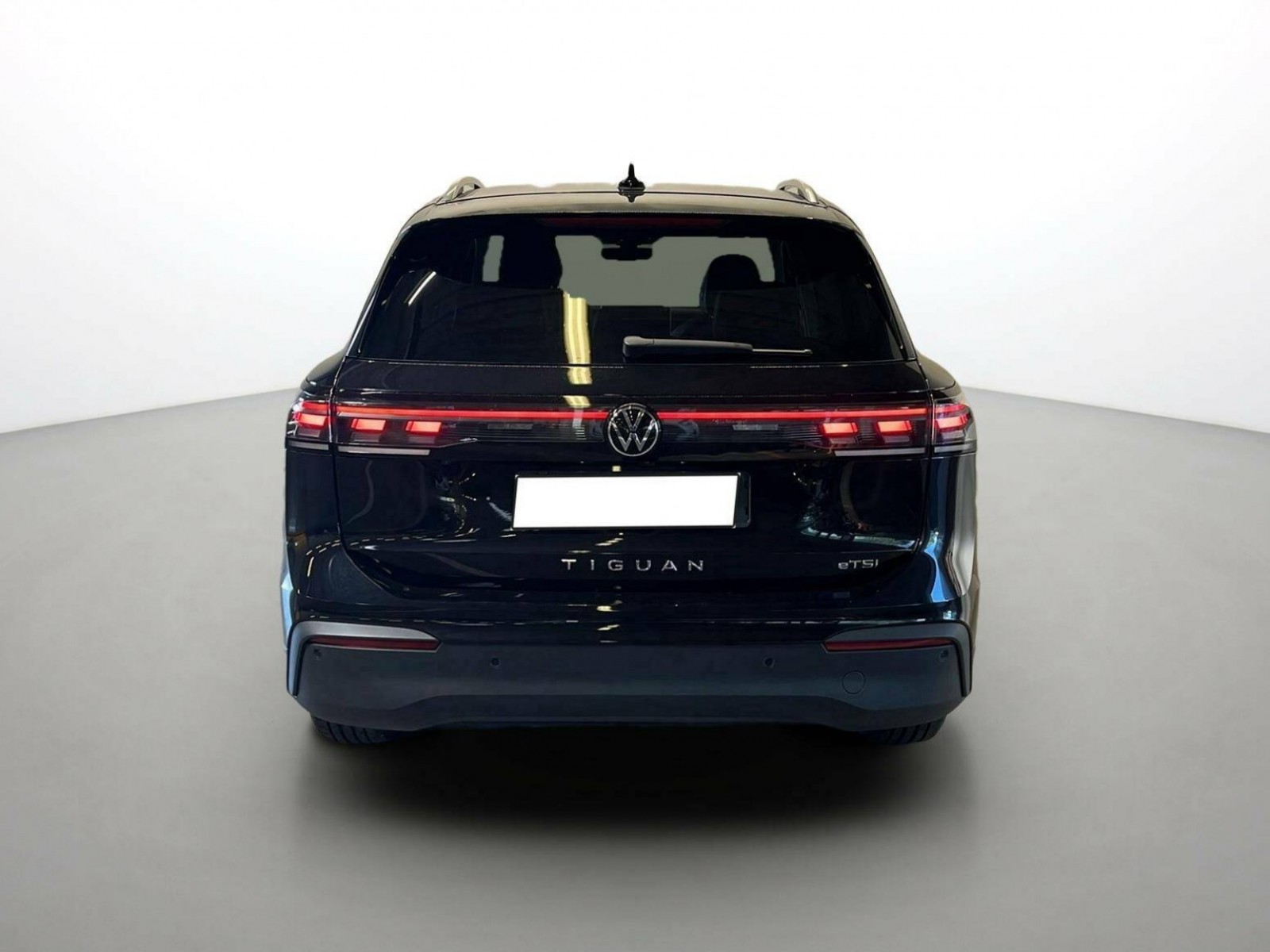 VOLKSWAGEN - TIGUAN - #189857 - 5