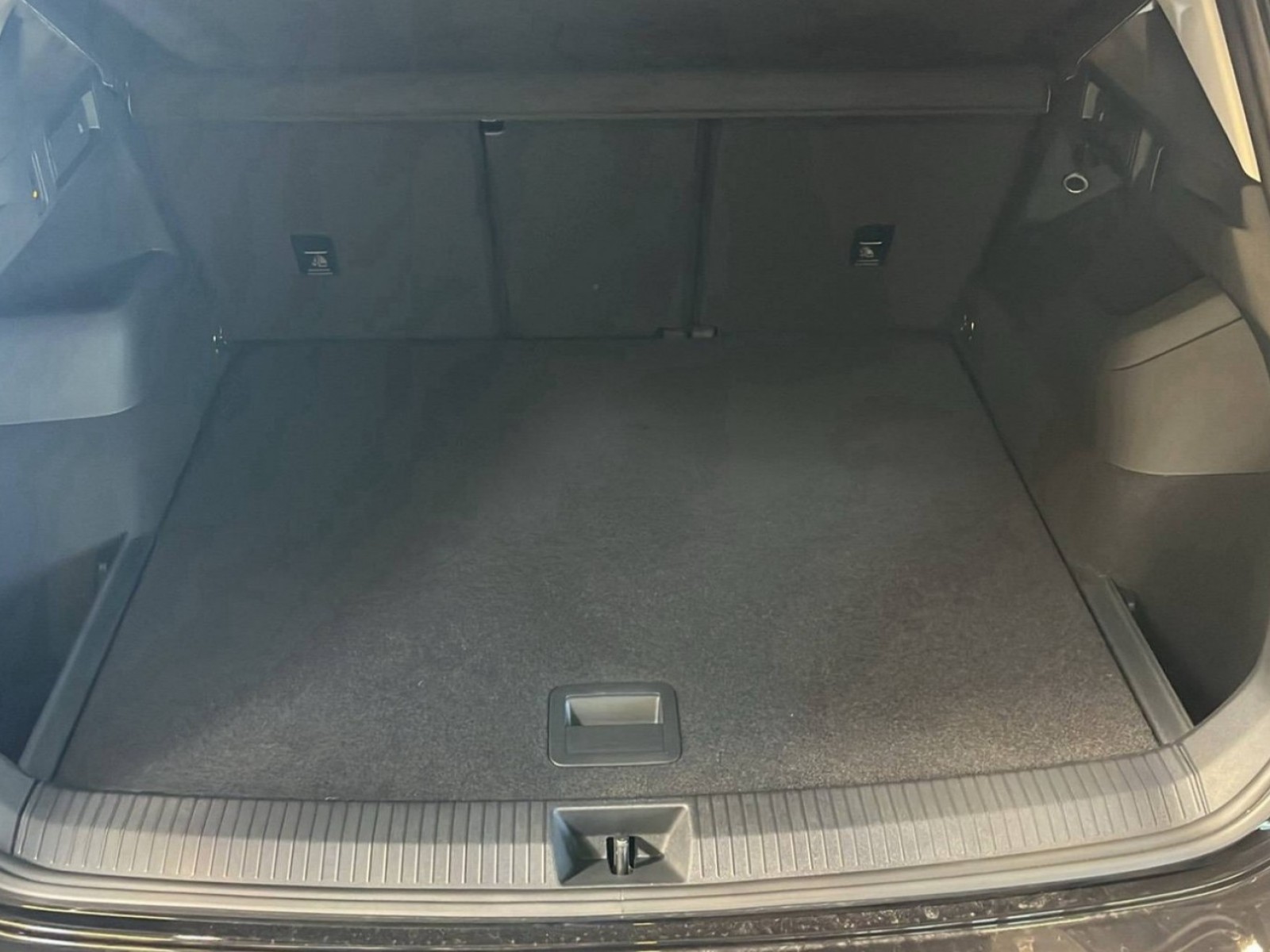 VOLKSWAGEN - TIGUAN - #189858 - 22