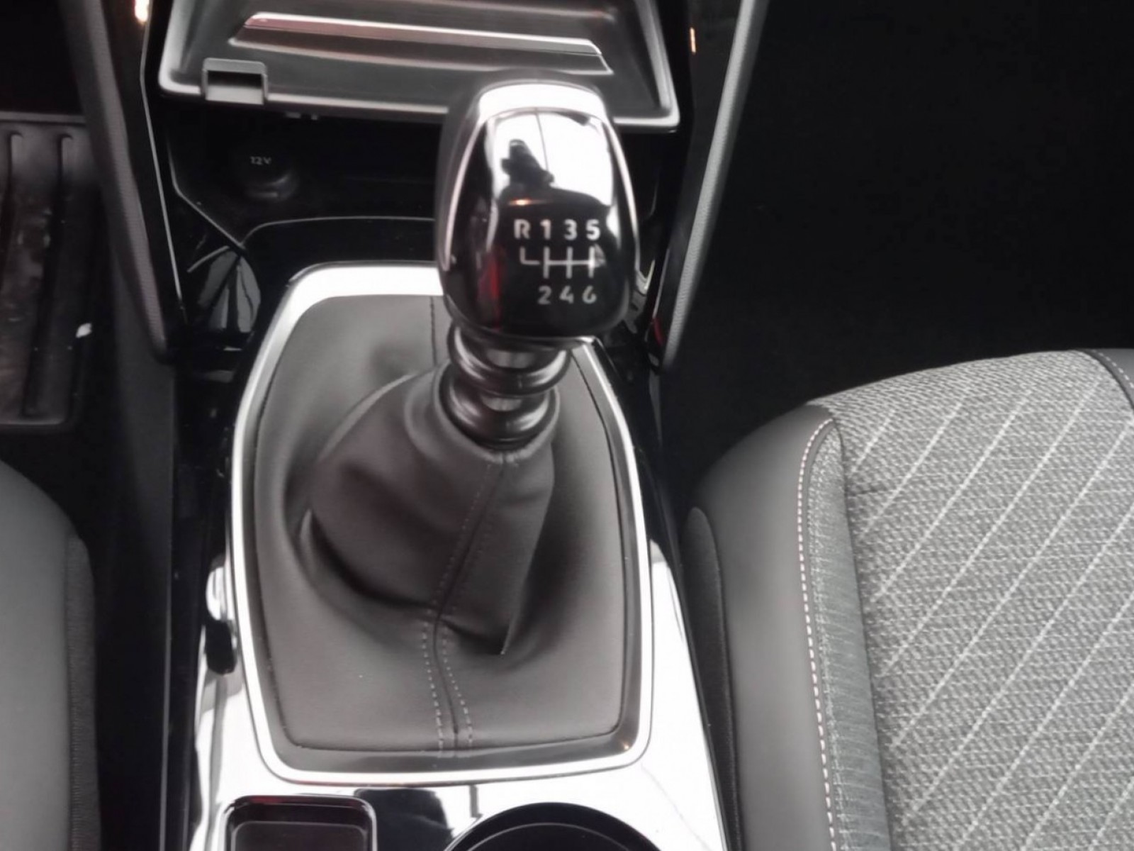 PEUGEOT - 208 - #337292 - 13