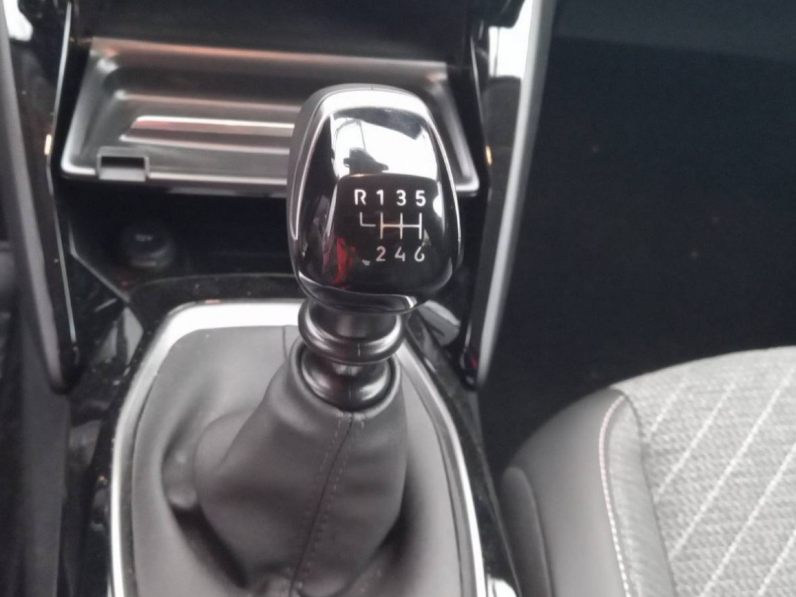 PEUGEOT - 208 - #337299 - 20