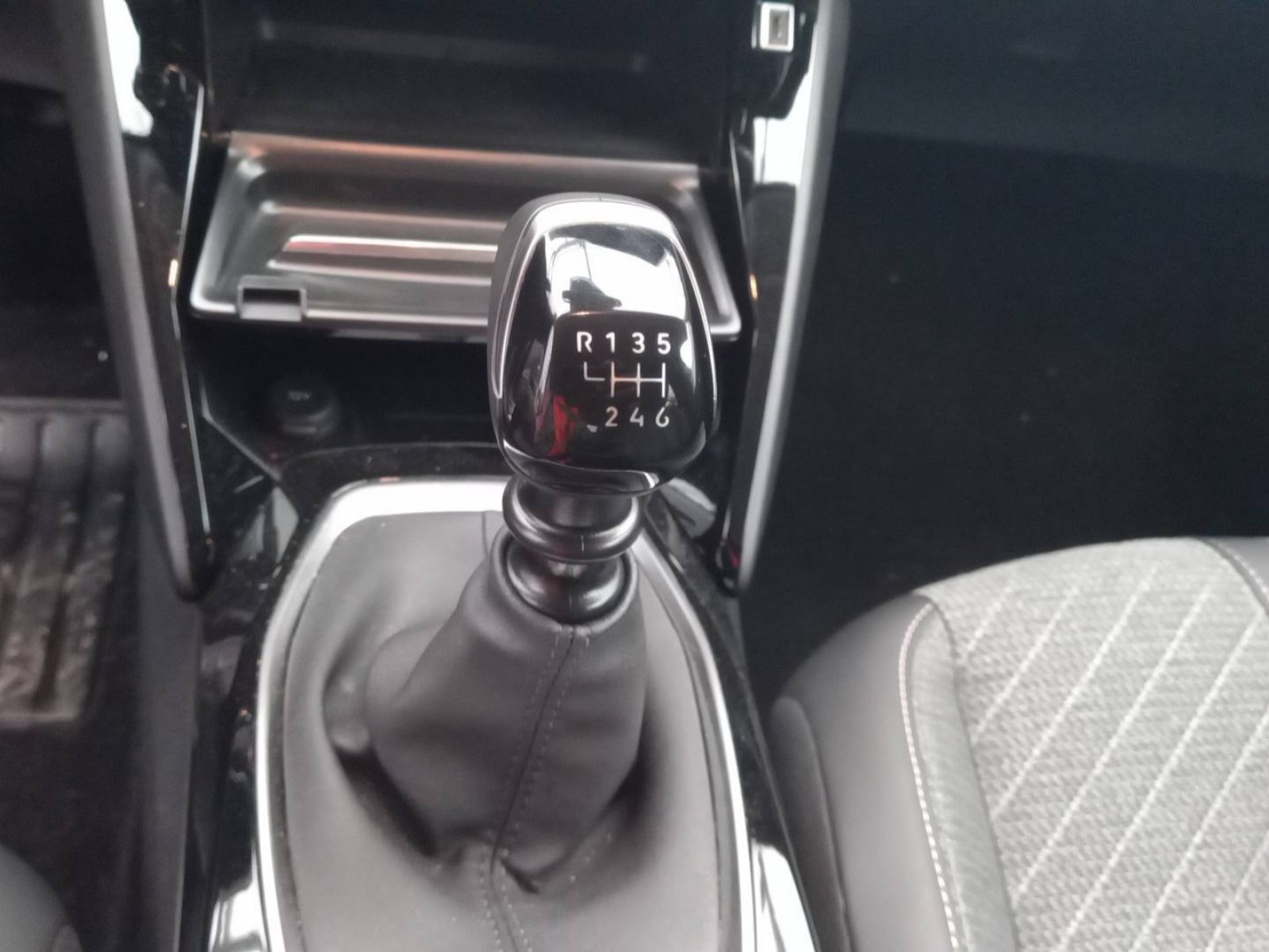 PEUGEOT - 208 - #337332 - 13