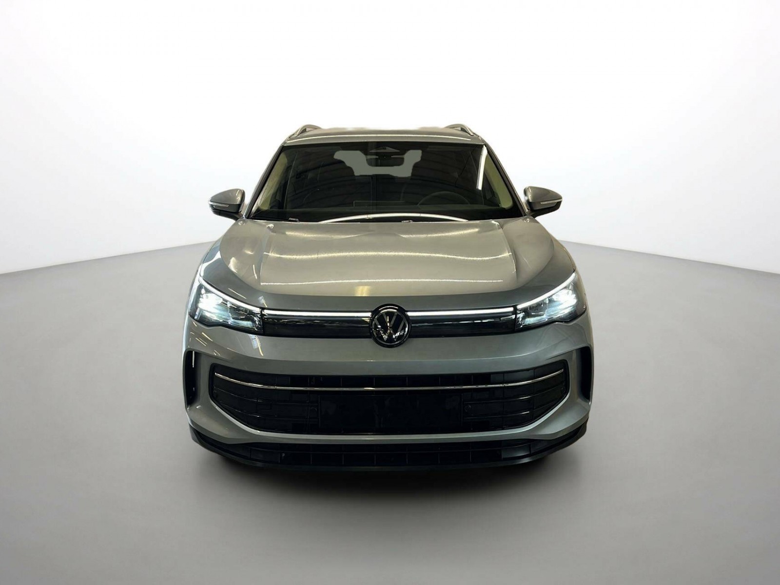 VOLKSWAGEN - TIGUAN - #189859 - 4
