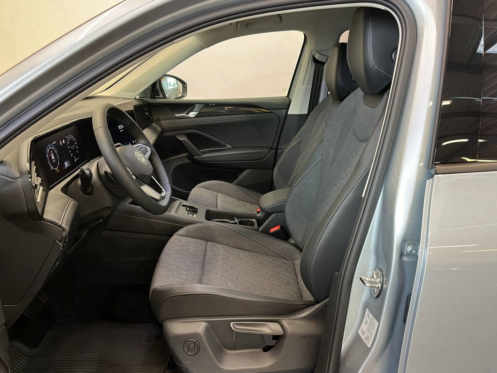 VOLKSWAGEN - TIGUAN - #189859 - 7