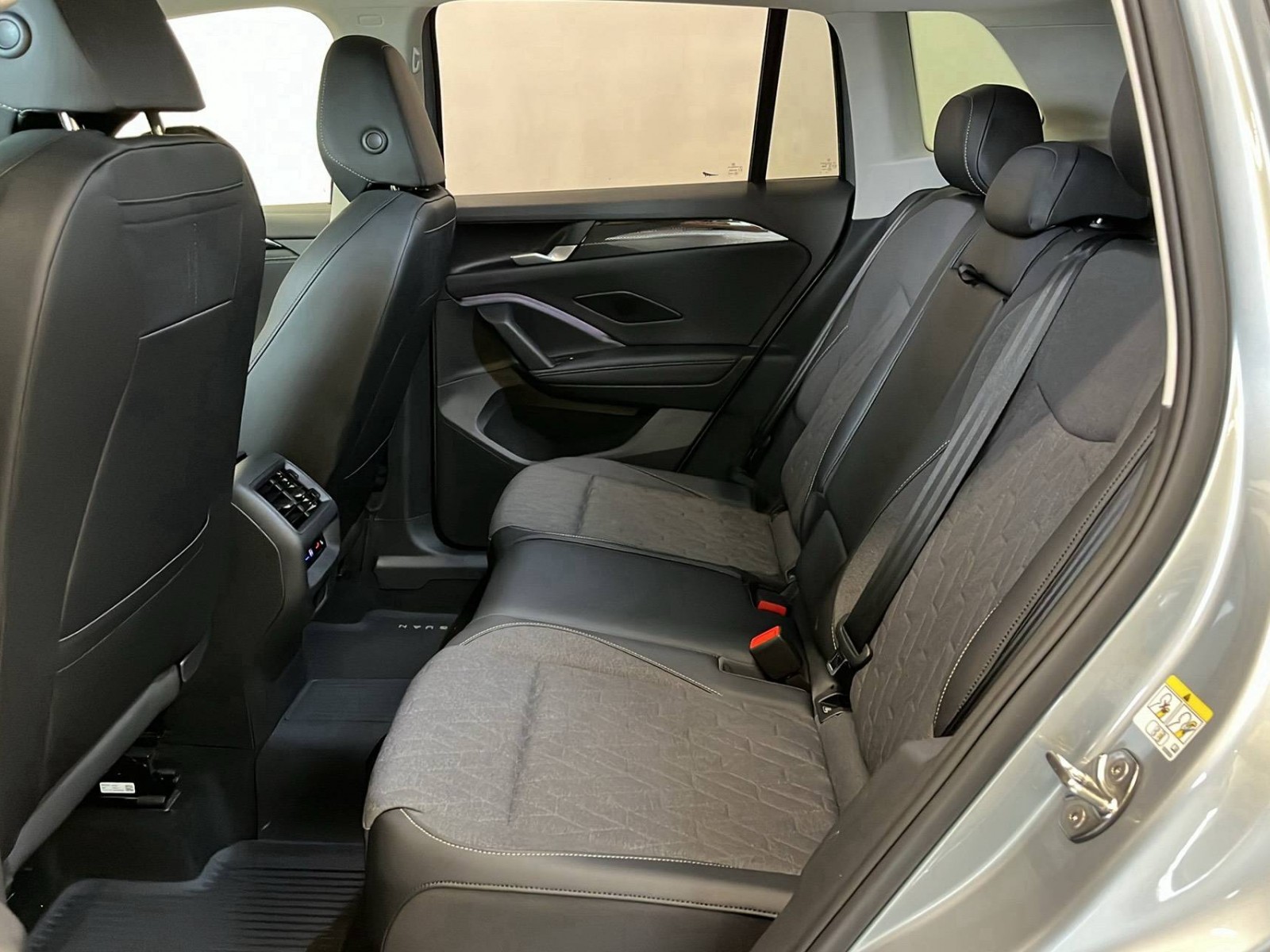 VOLKSWAGEN - TIGUAN - #189859 - 8