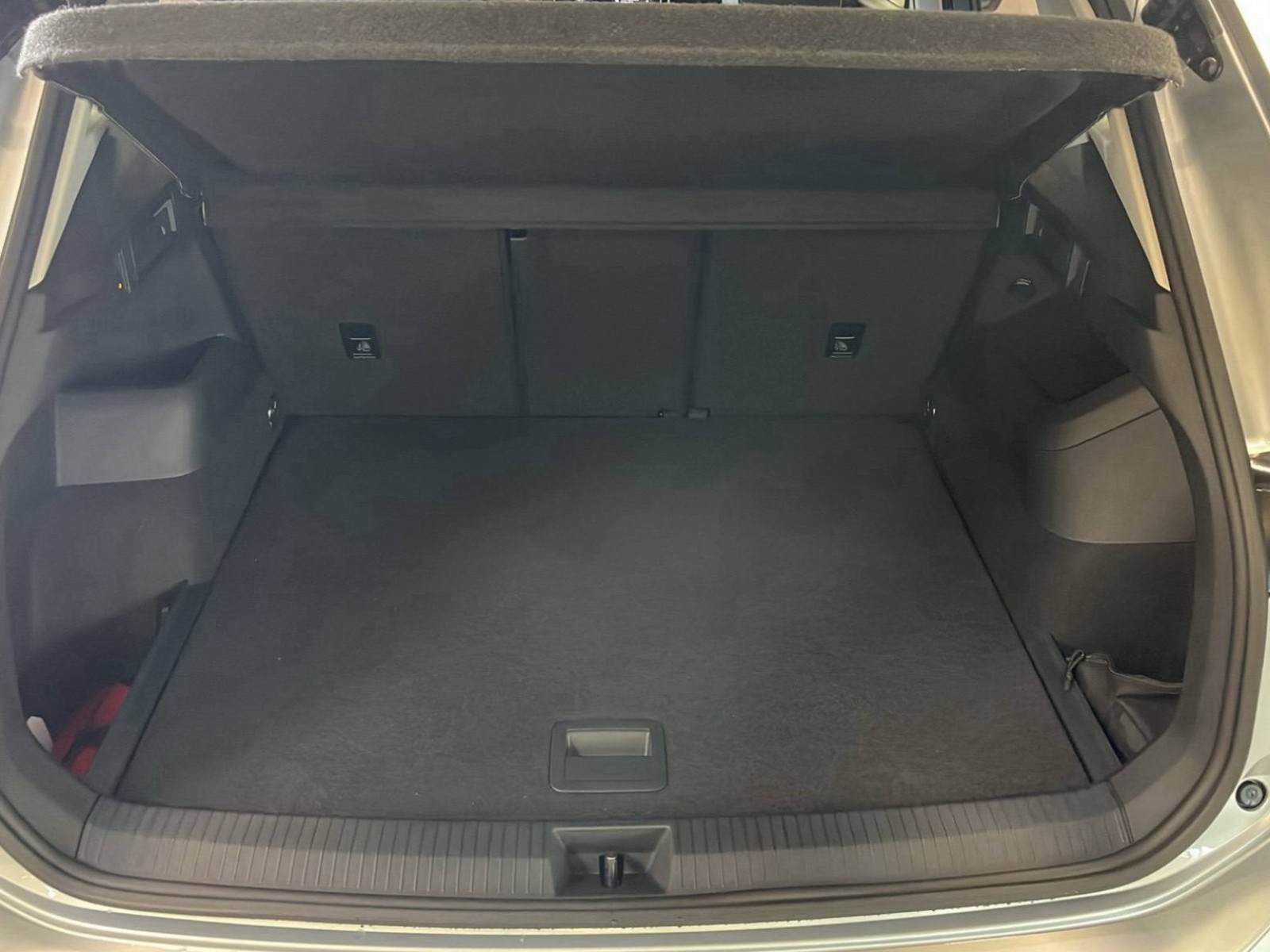 VOLKSWAGEN - TIGUAN - #189859 - 29