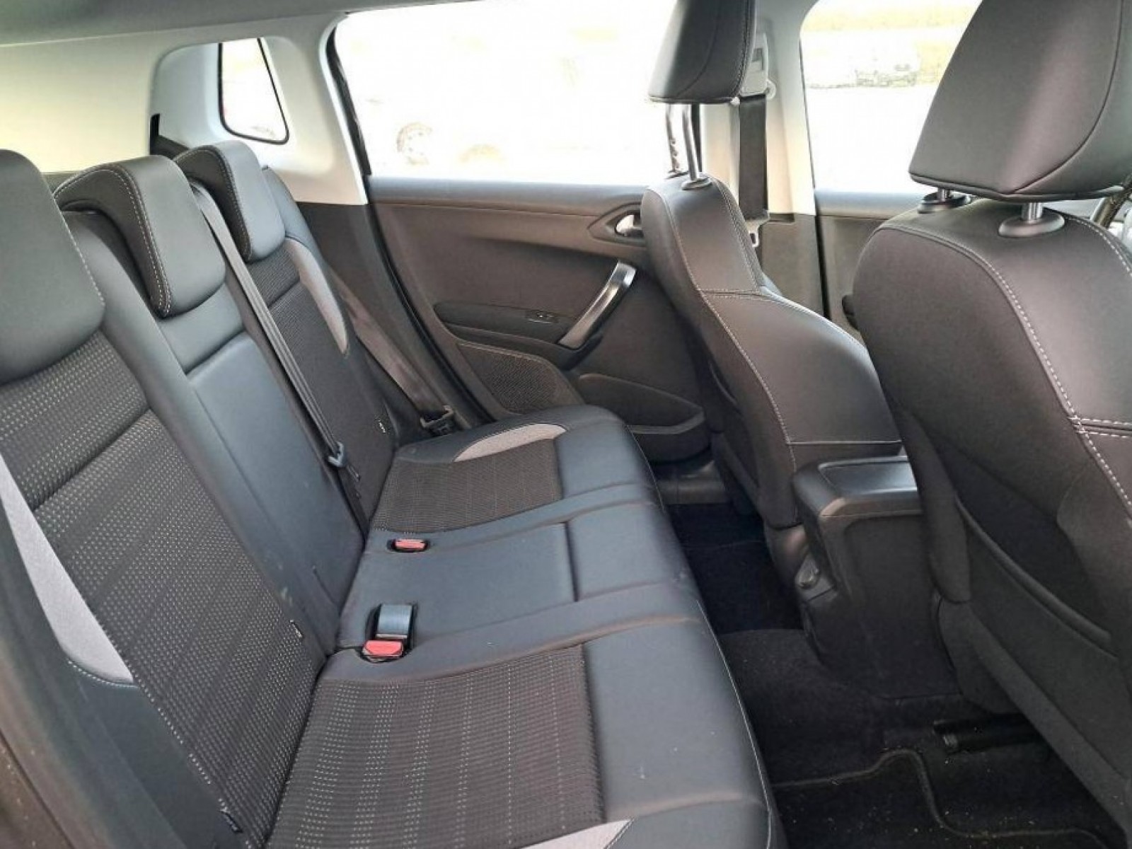 PEUGEOT - 2008 - #200601 - 11