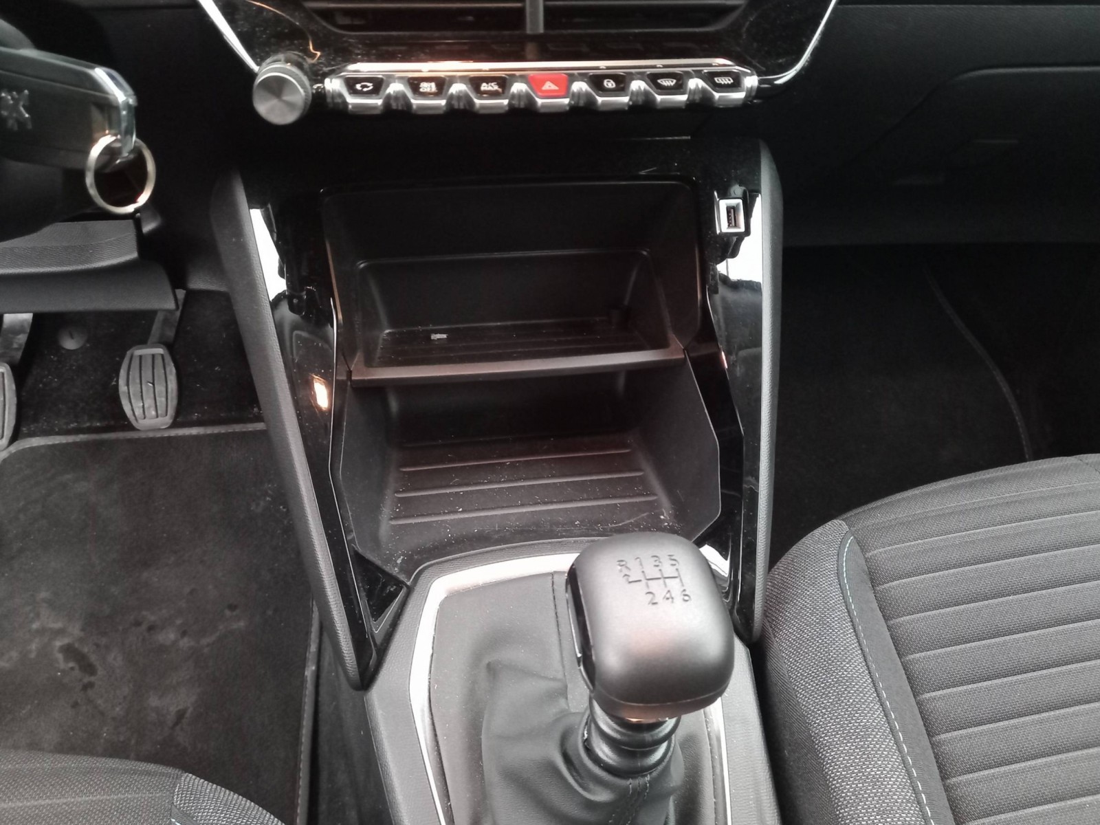 PEUGEOT - 2008 - #191978 - 31