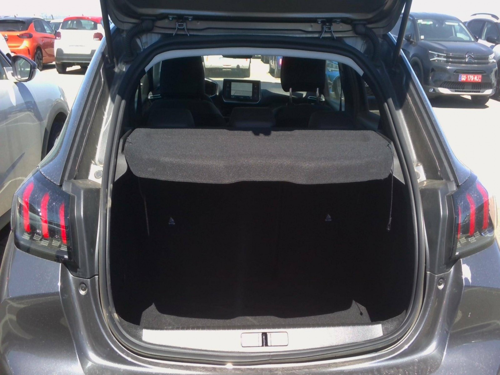 PEUGEOT - 208 - #200665 - 3