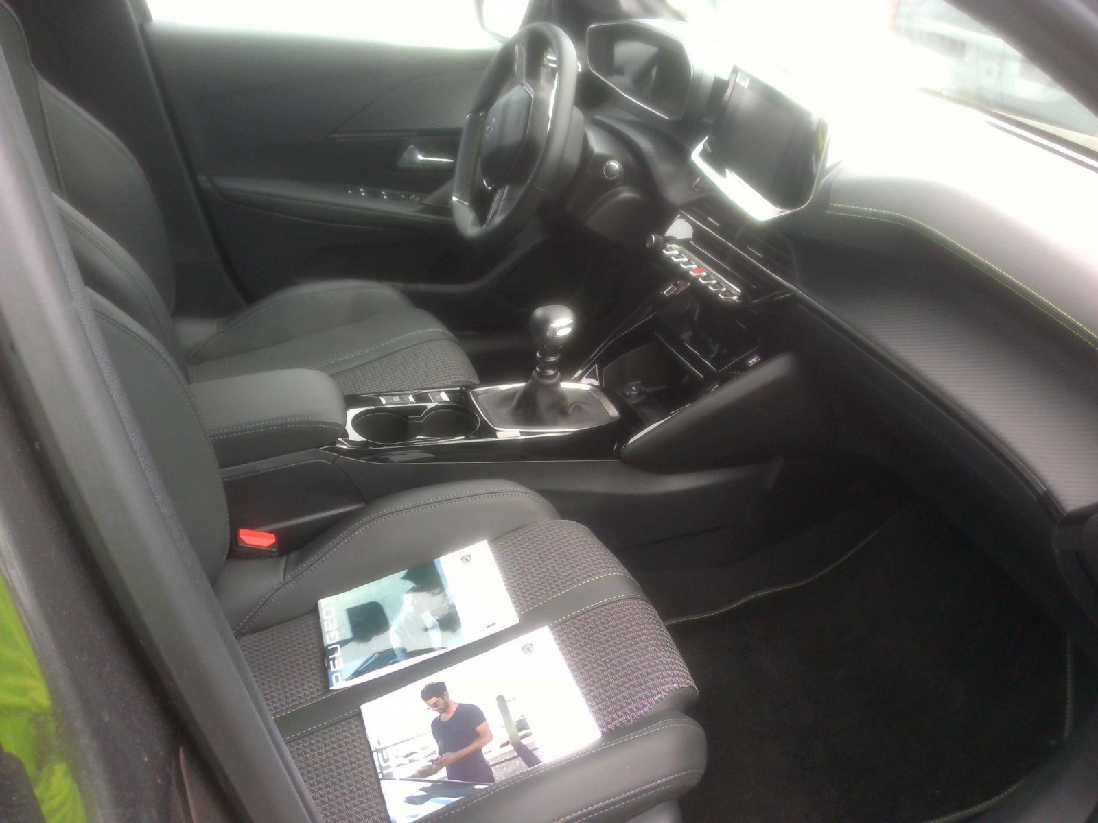 PEUGEOT - 208 - #200722 - 2
