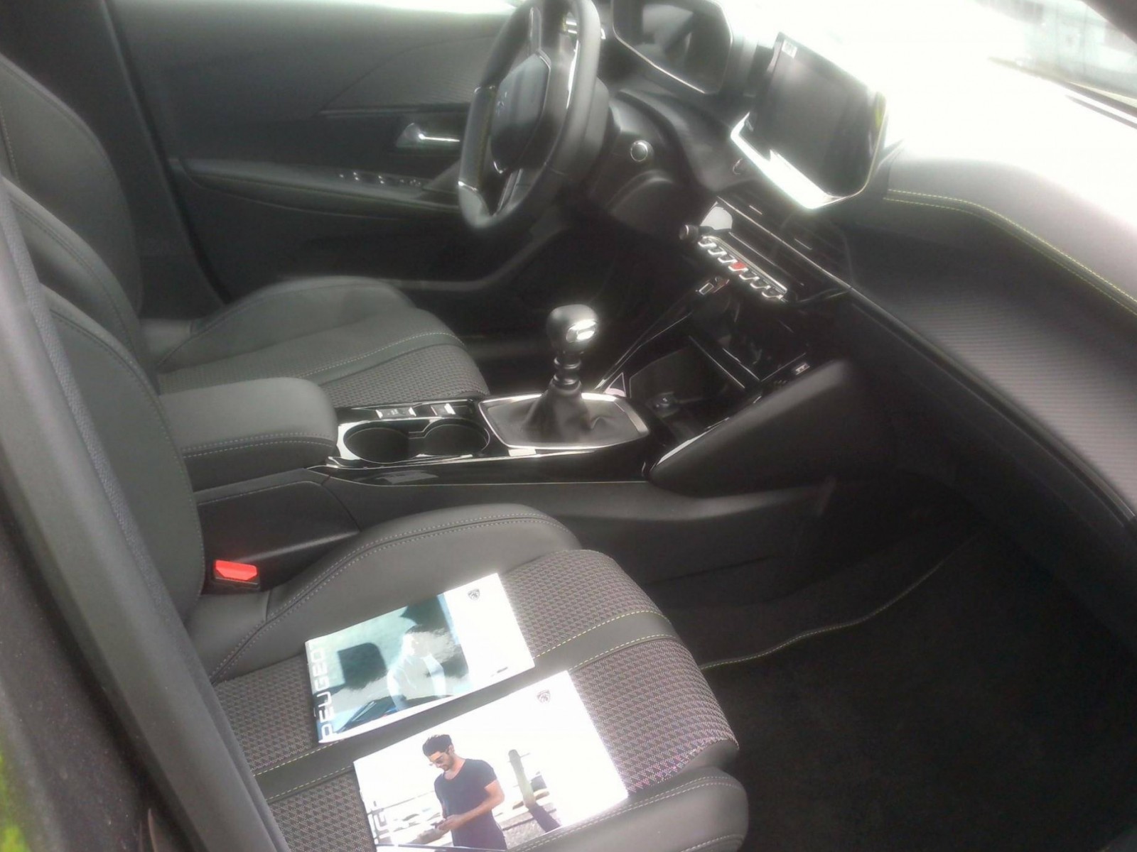 PEUGEOT - 208 - #200722 - 10