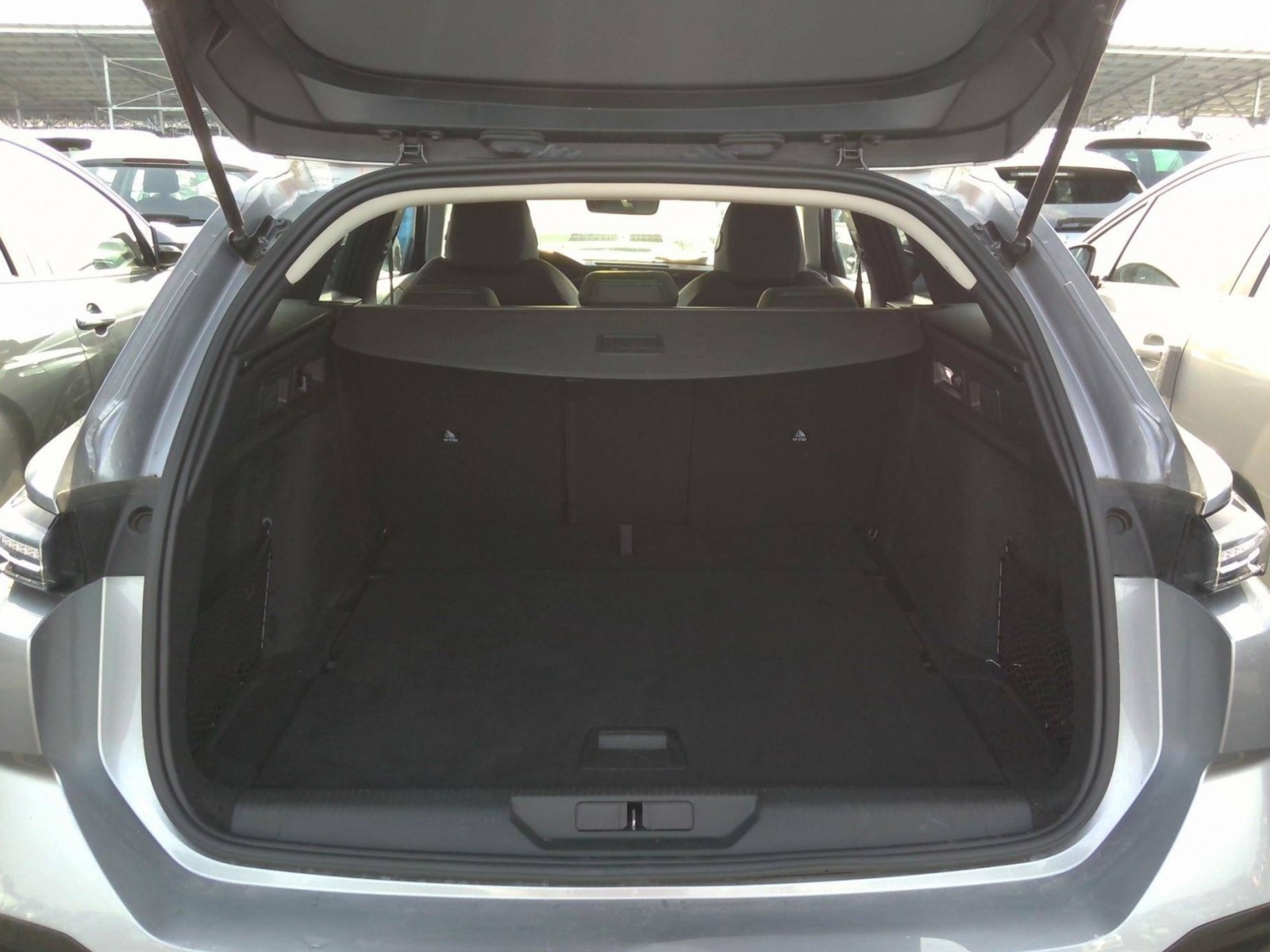 PEUGEOT - 308 SW - #200792 - 13