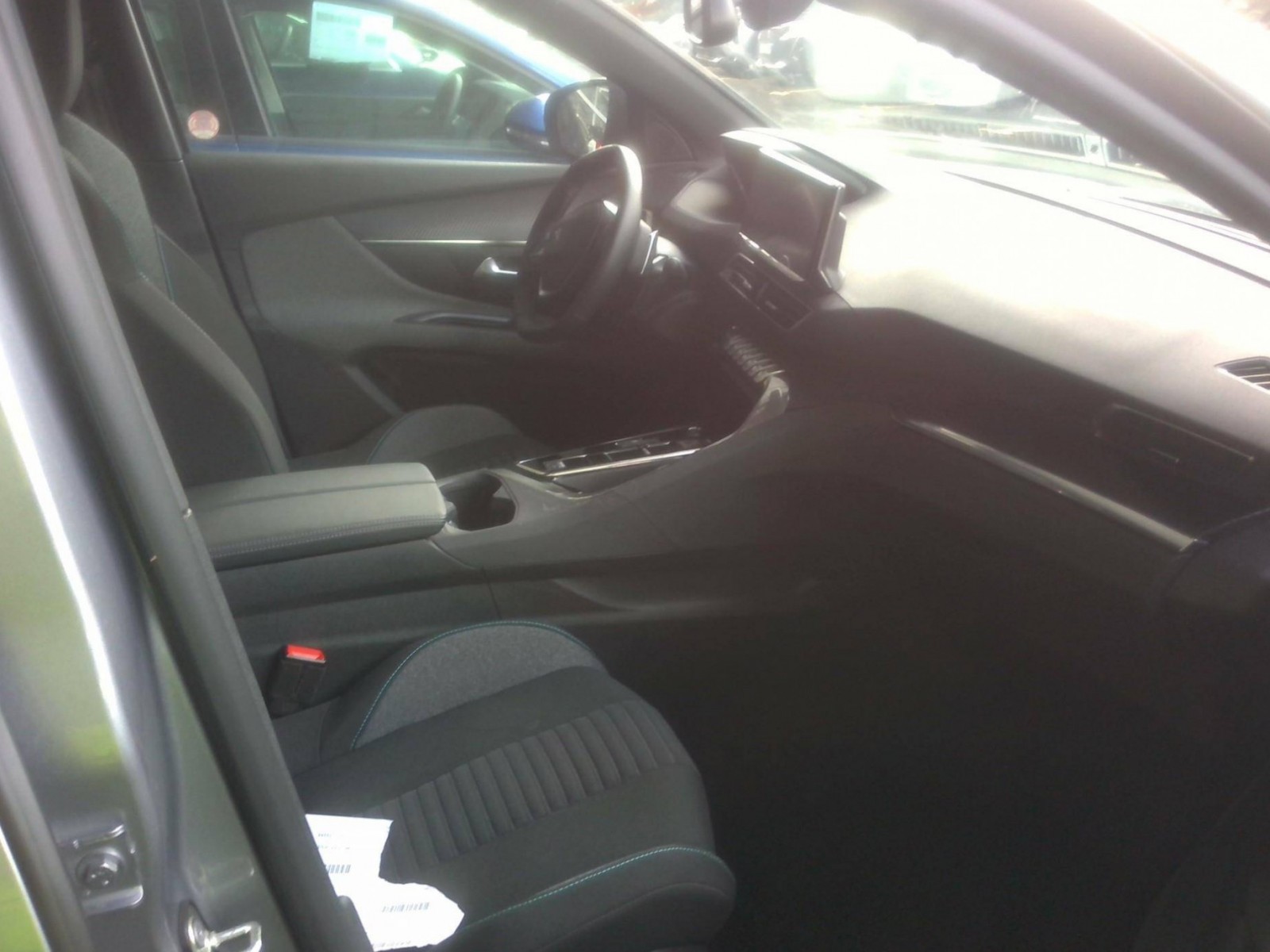 PEUGEOT - 5008 - #200845 - 11