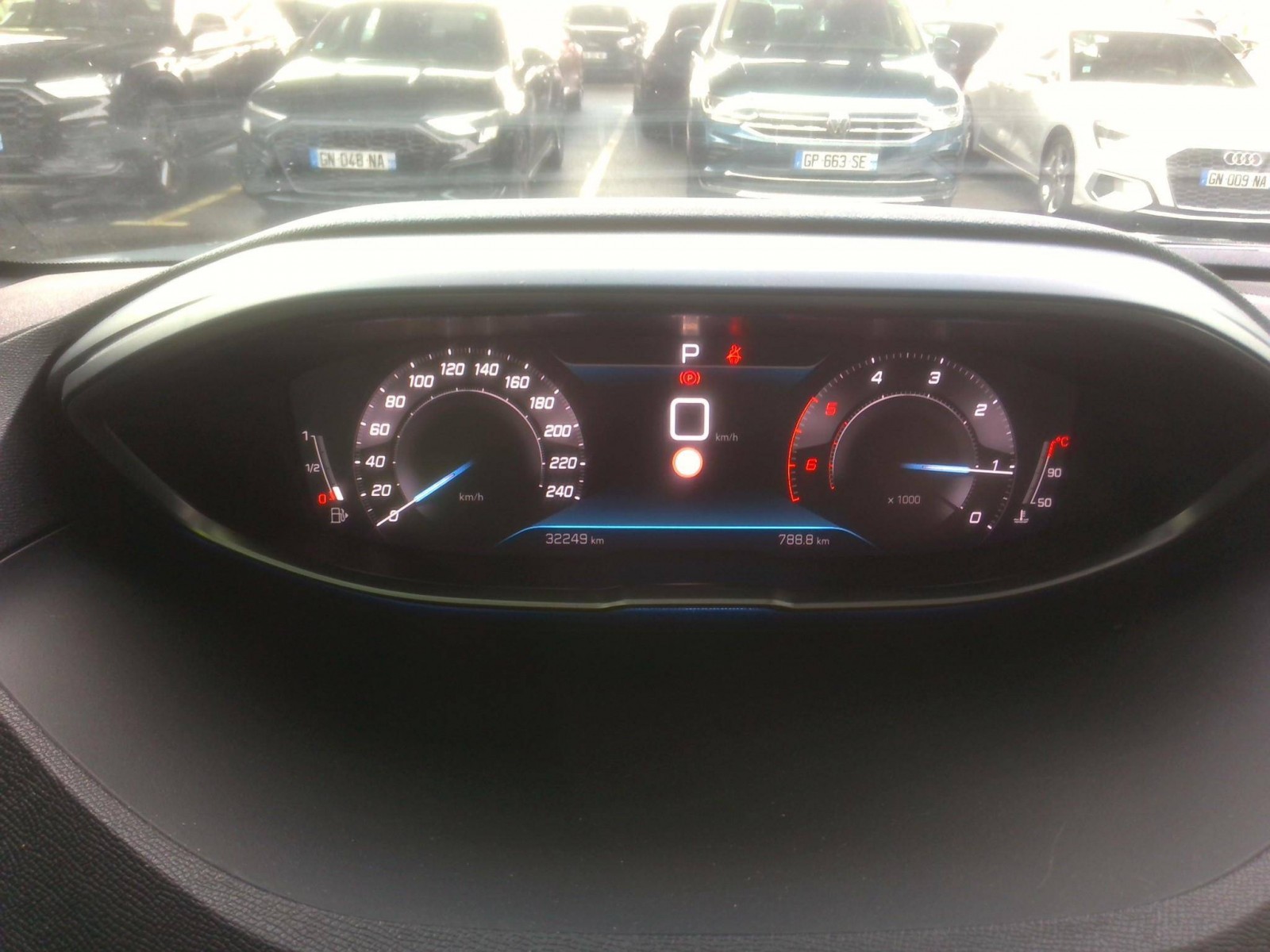 PEUGEOT - 5008 - #200845 - 7
