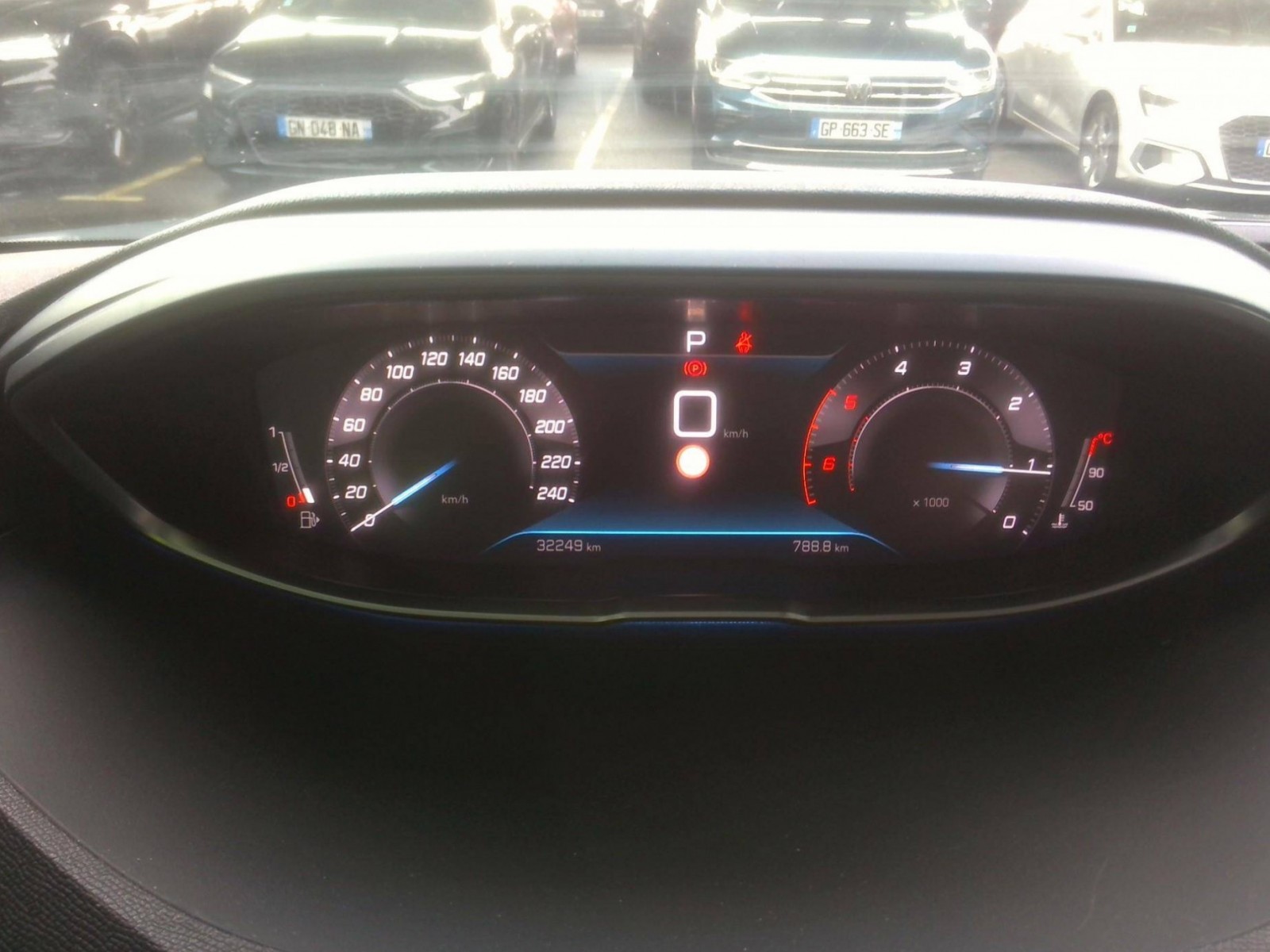 PEUGEOT - 5008 - #200845 - 16