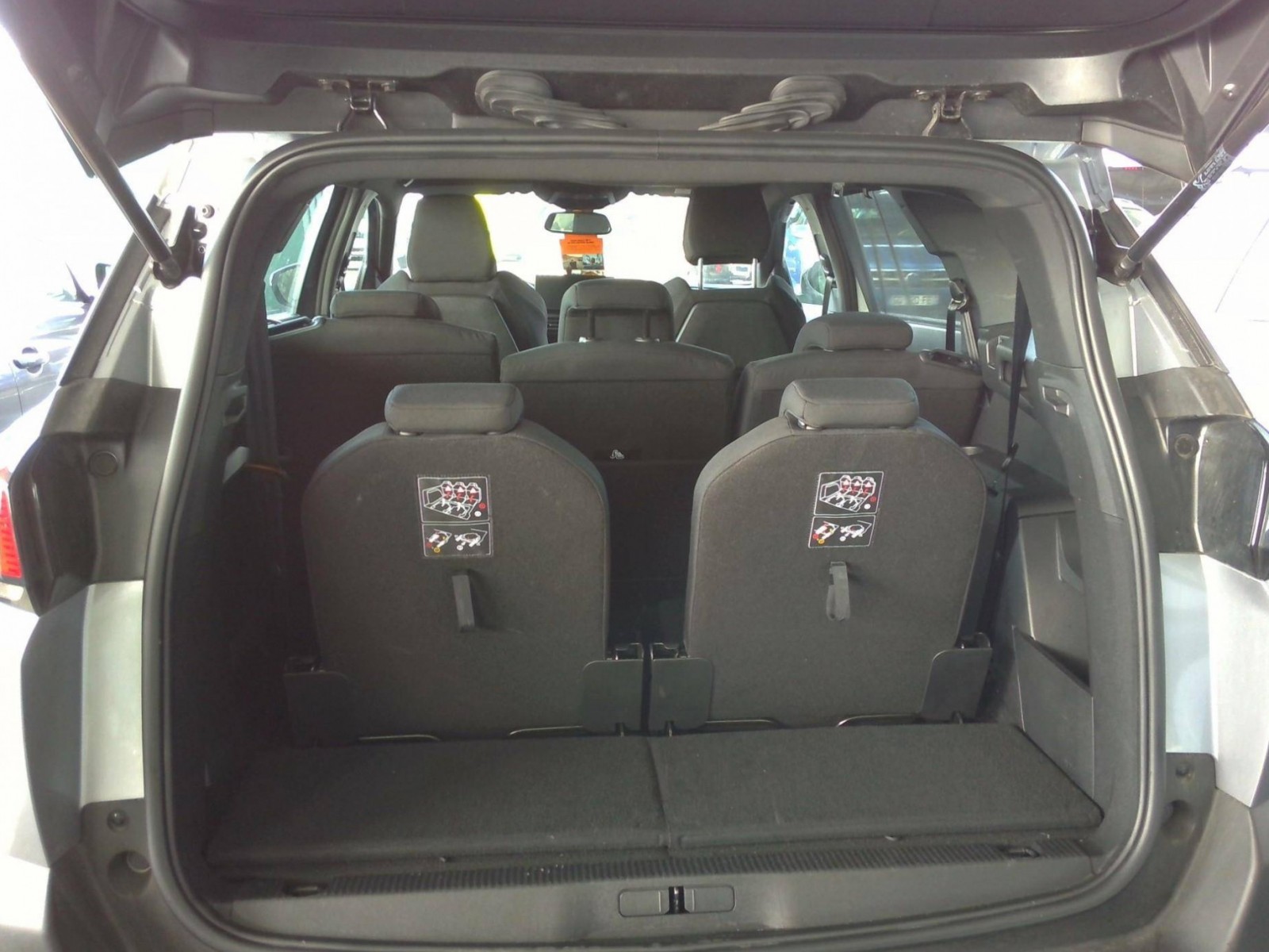 PEUGEOT - 5008 - #200846 - 11