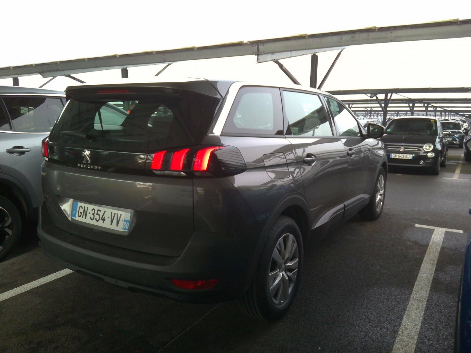 PEUGEOT - 5008 - #200848 - 1