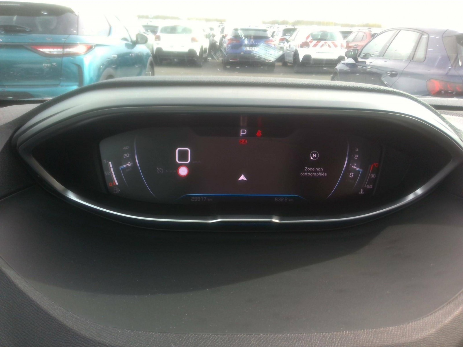 PEUGEOT - 5008 - #200850 - 5