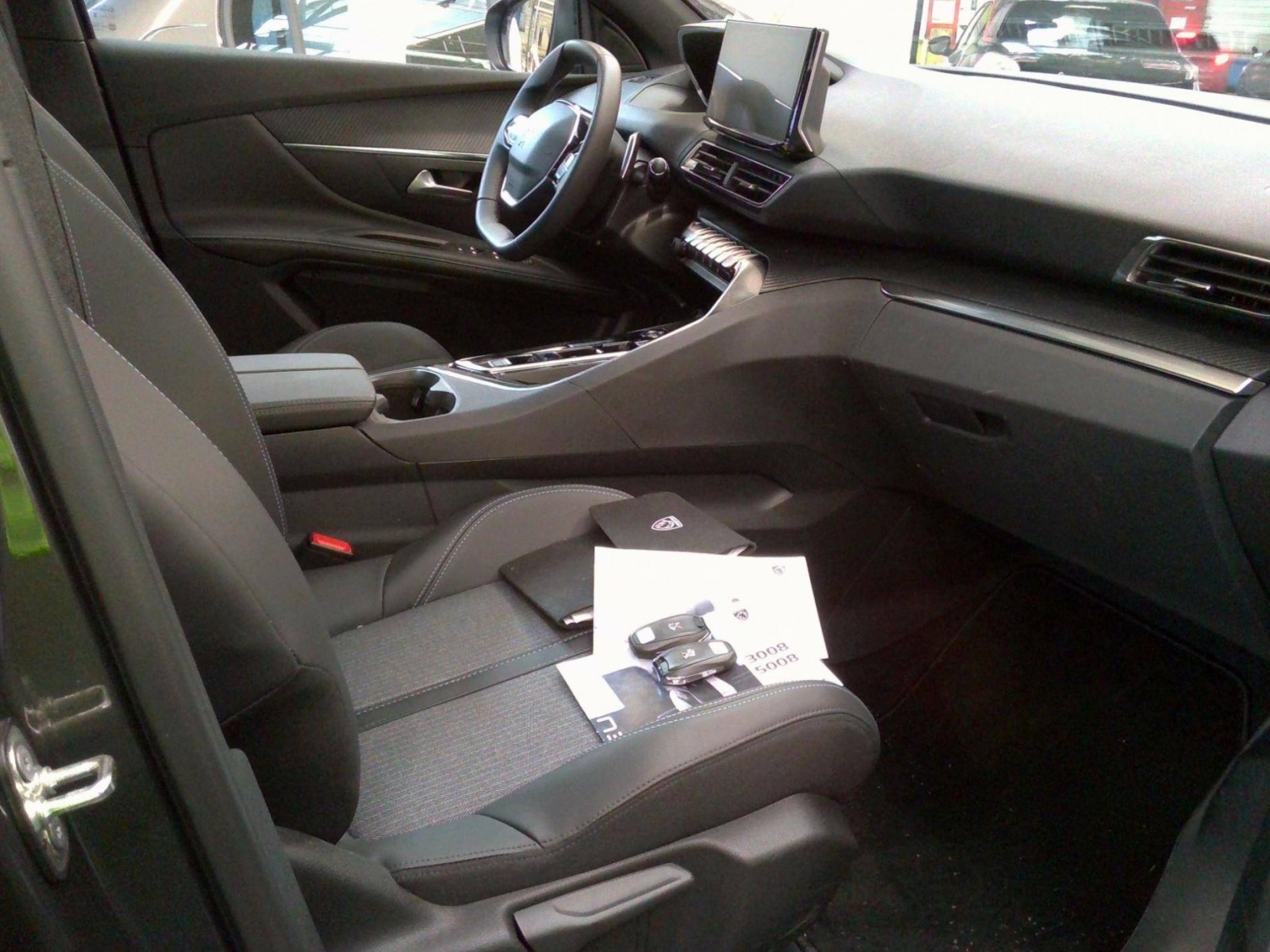 PEUGEOT - 5008 - #201392 - 10