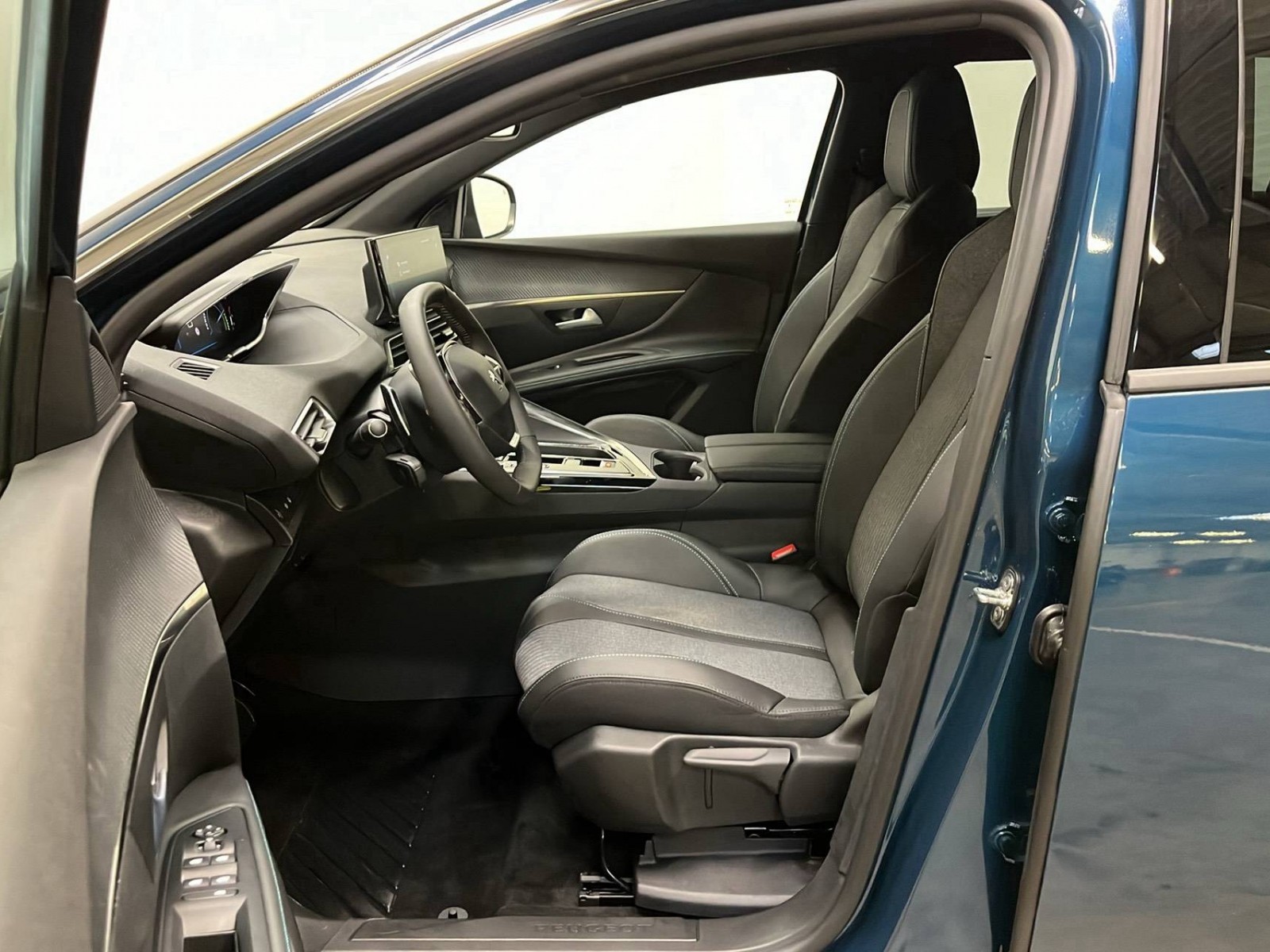 PEUGEOT - 5008 - #333144 - 7