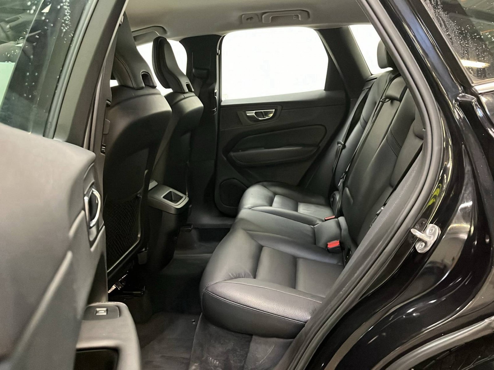VOLVO - XC60 - #303523 - 8