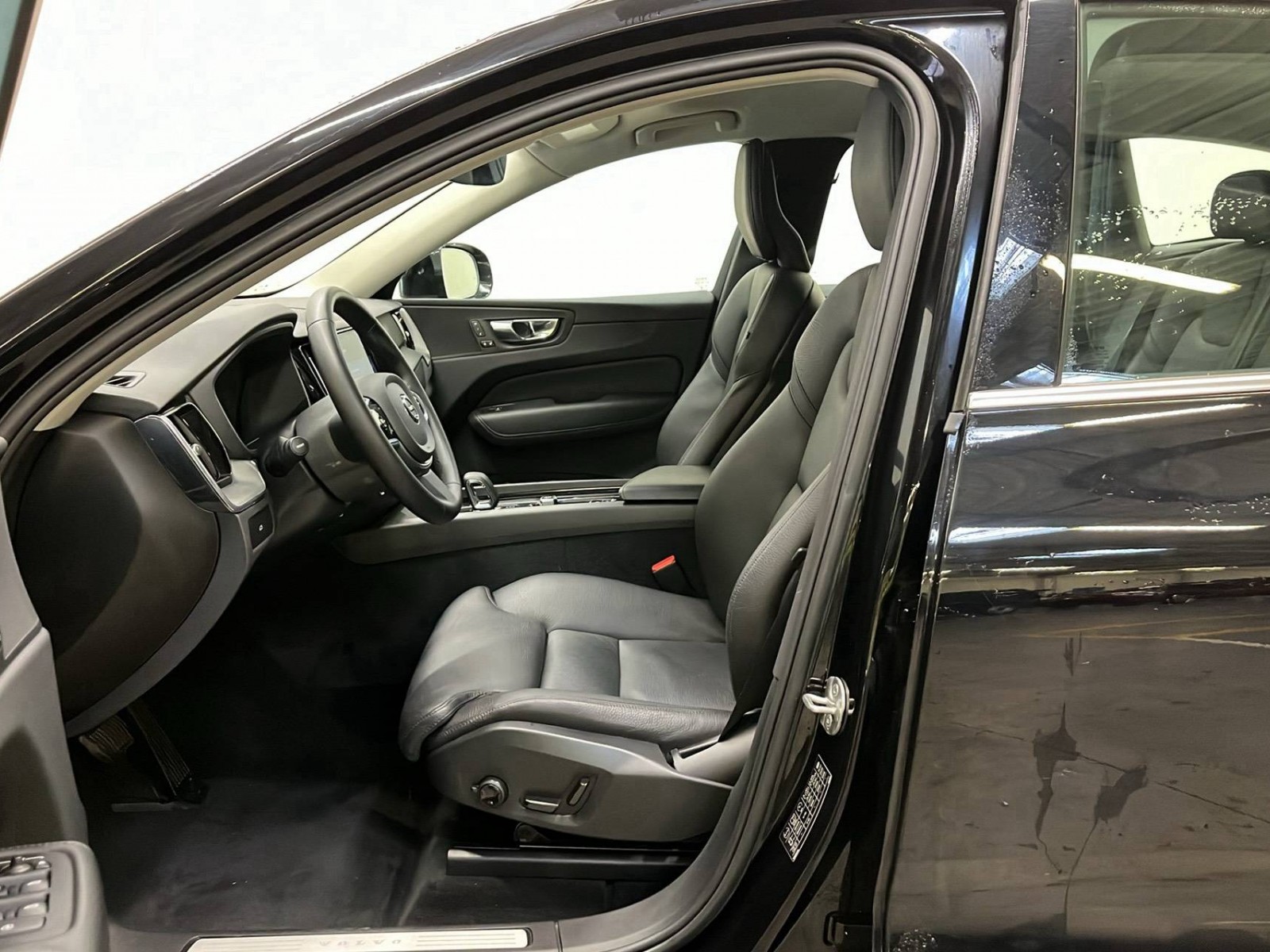 VOLVO - XC60 - #303523 - 7