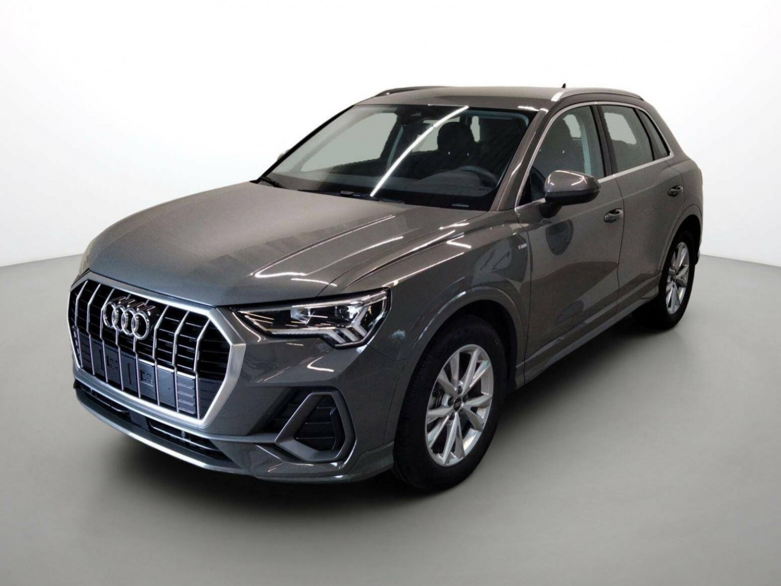 AUDI - Q3 - #199031 - 0
