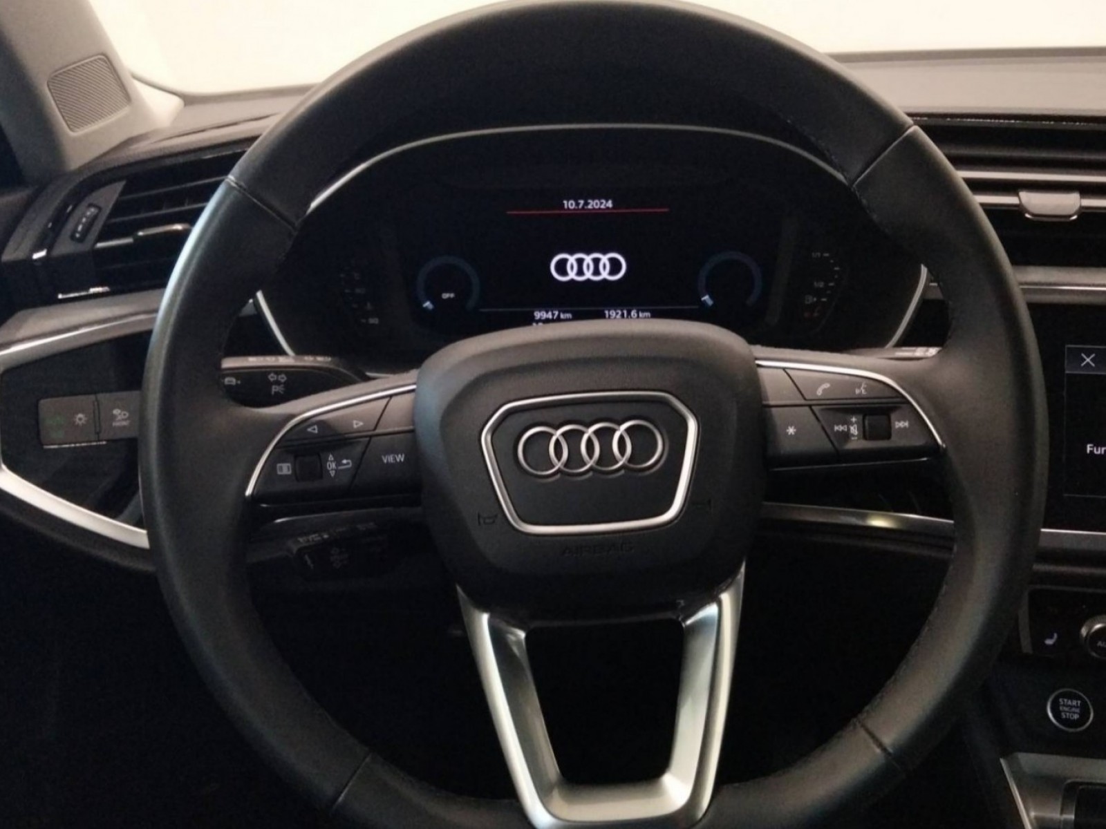 AUDI - Q3 - #198620 - 27