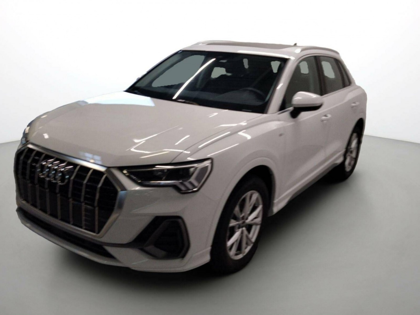 AUDI - Q3 - #198638 - 0