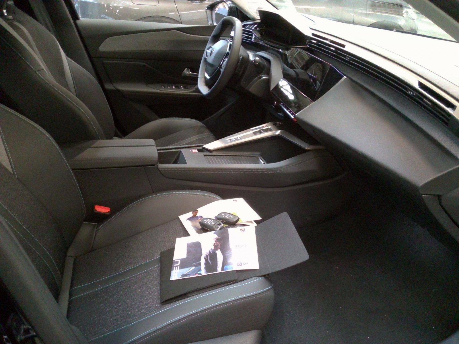 PEUGEOT - 308 SW - #201582 - 4
