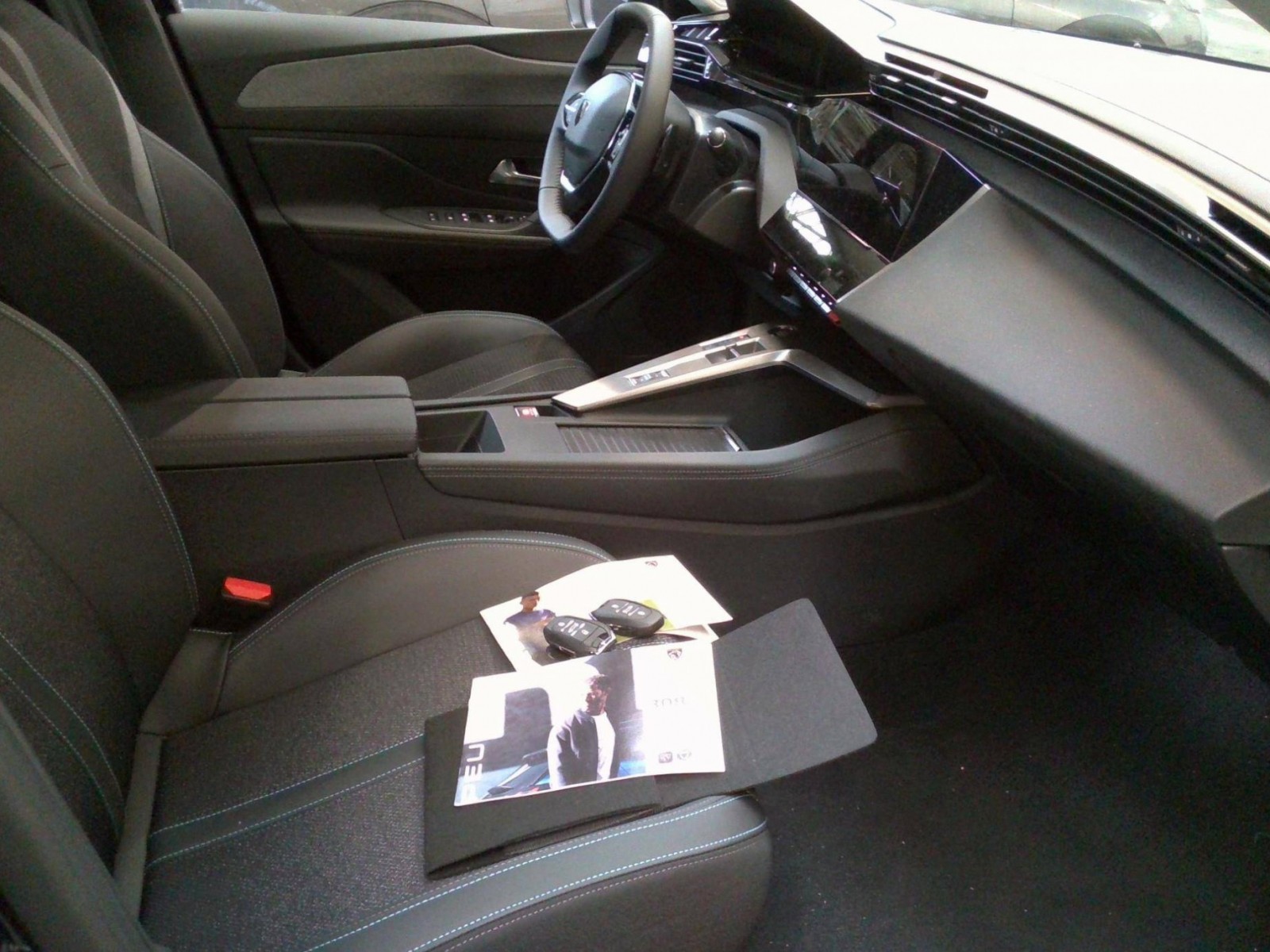 PEUGEOT - 308 SW - #201582 - 10