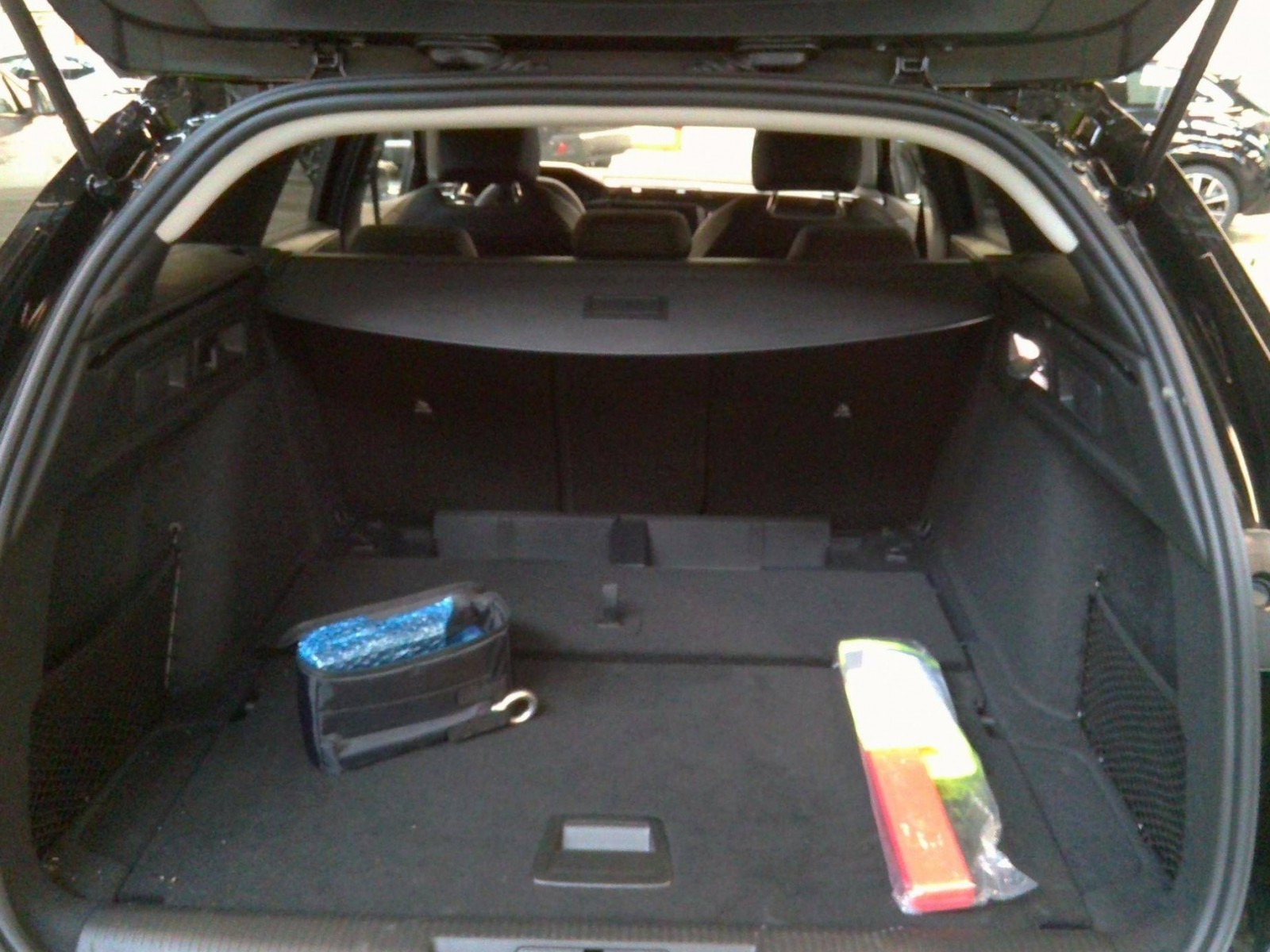 PEUGEOT - 308 SW - #201582 - 11