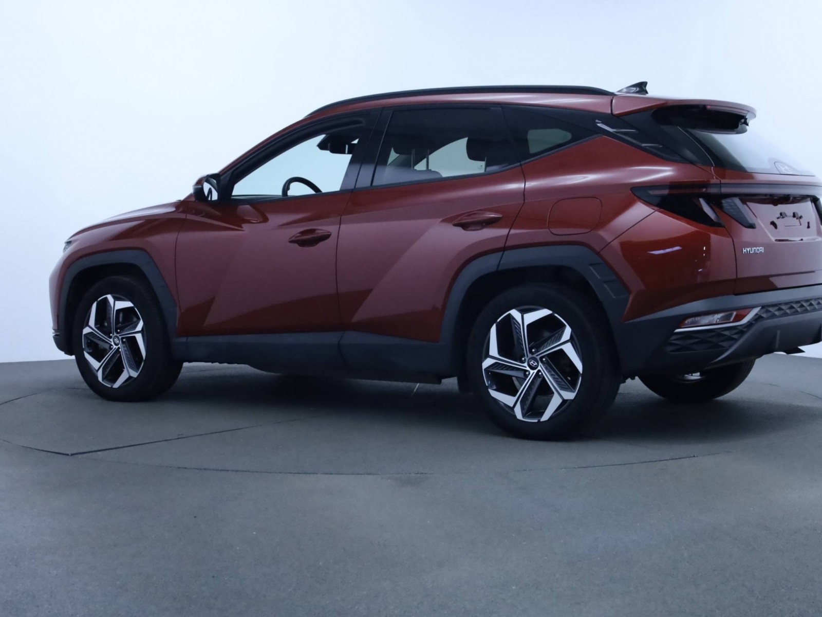 HYUNDAI - TUCSON - #201627 - 19