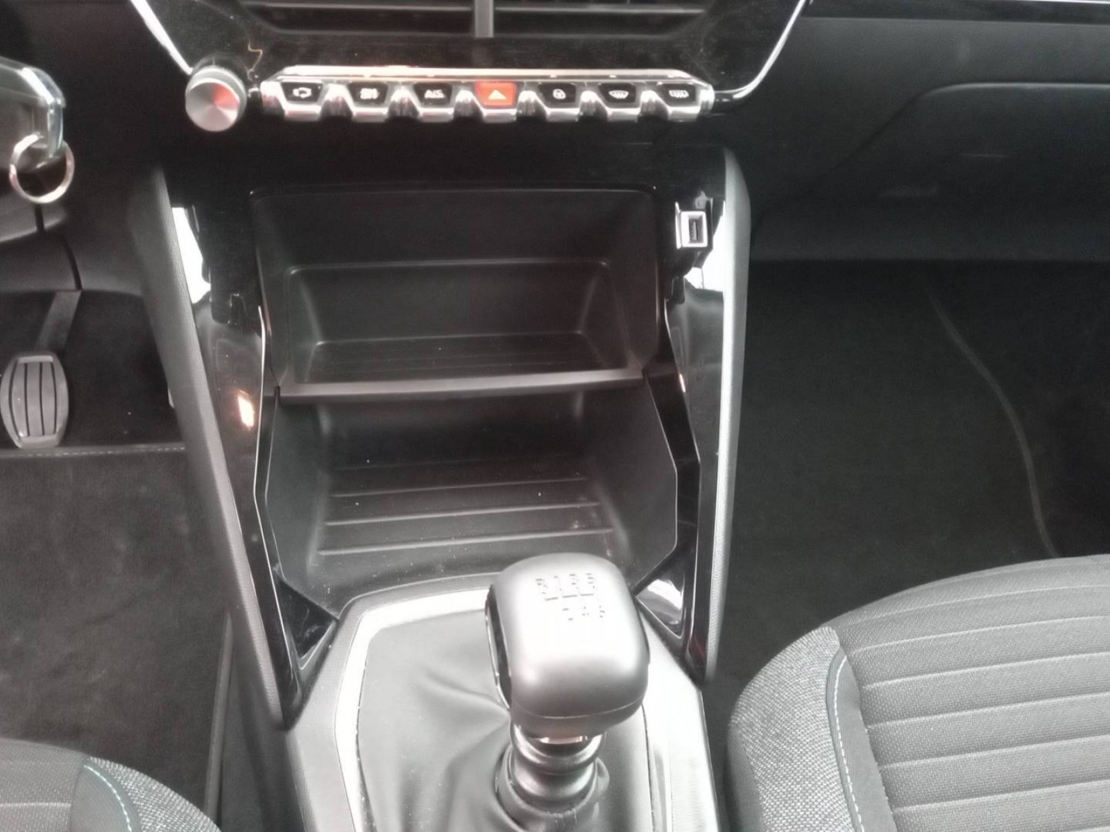 PEUGEOT - 2008 - #191976 - 14