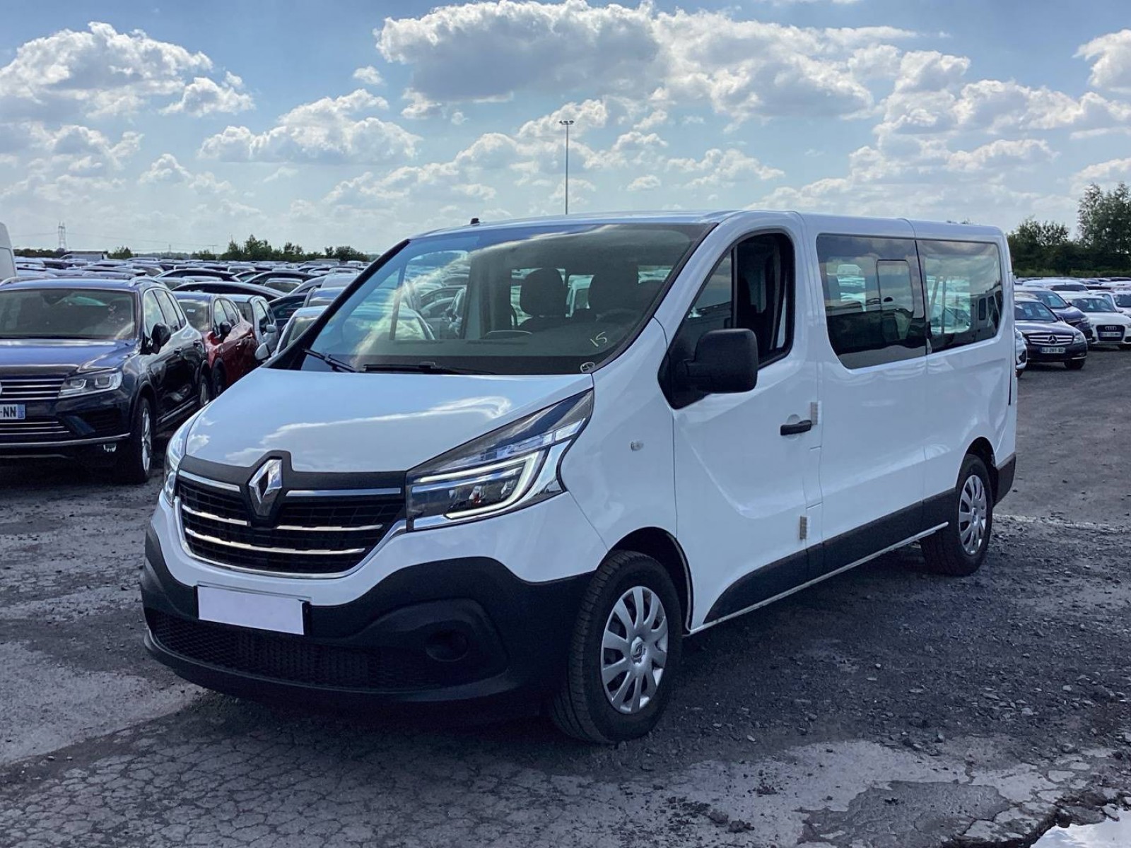 RENAULT - TRAFIC COMBI - #202057 - 0