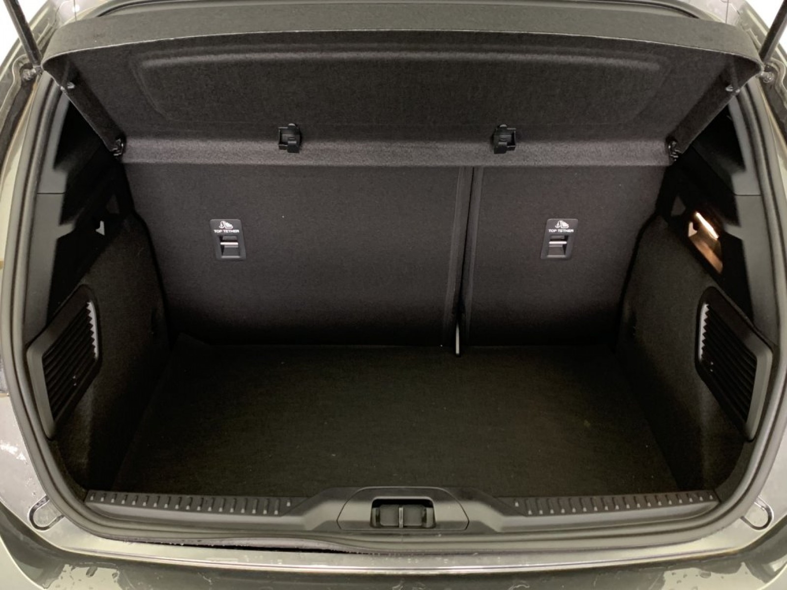 FORD - Focus - #375294 - 8