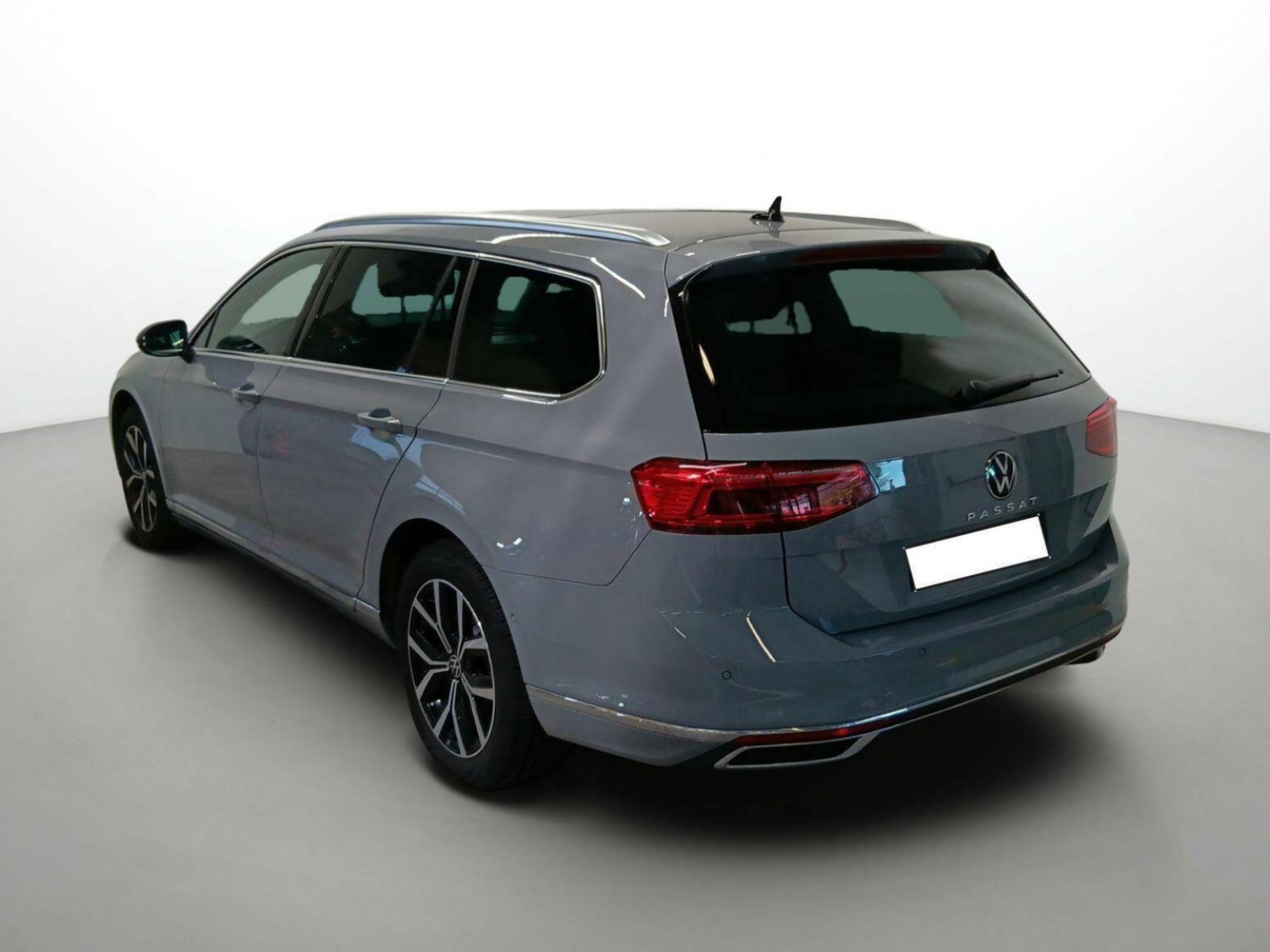 VOLKSWAGEN - PASSAT SW - #188017 - 2
