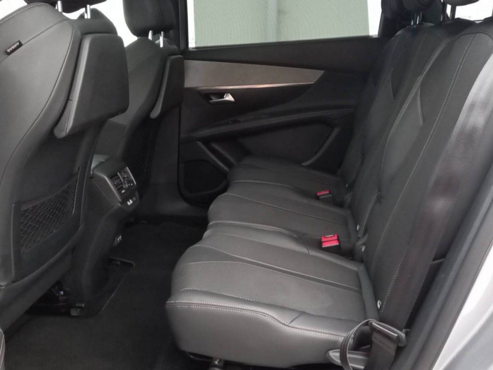 PEUGEOT - 5008 - #201288 - 8